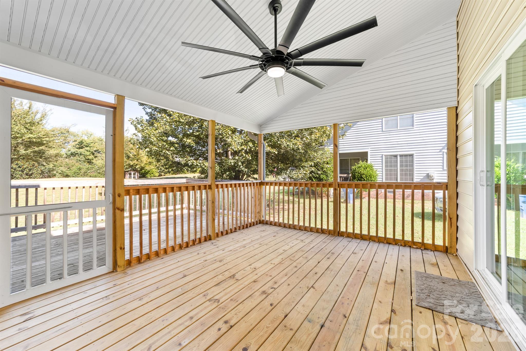 Screened in porch - 4014 Belle Meade Circle, Belmont