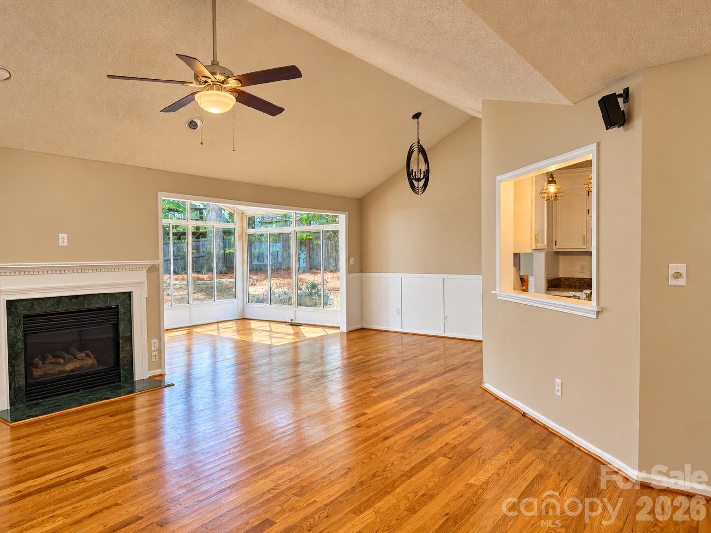 Single Family Residence at 101 Antelope Drive, Mount Holly, photo 11 of 31
