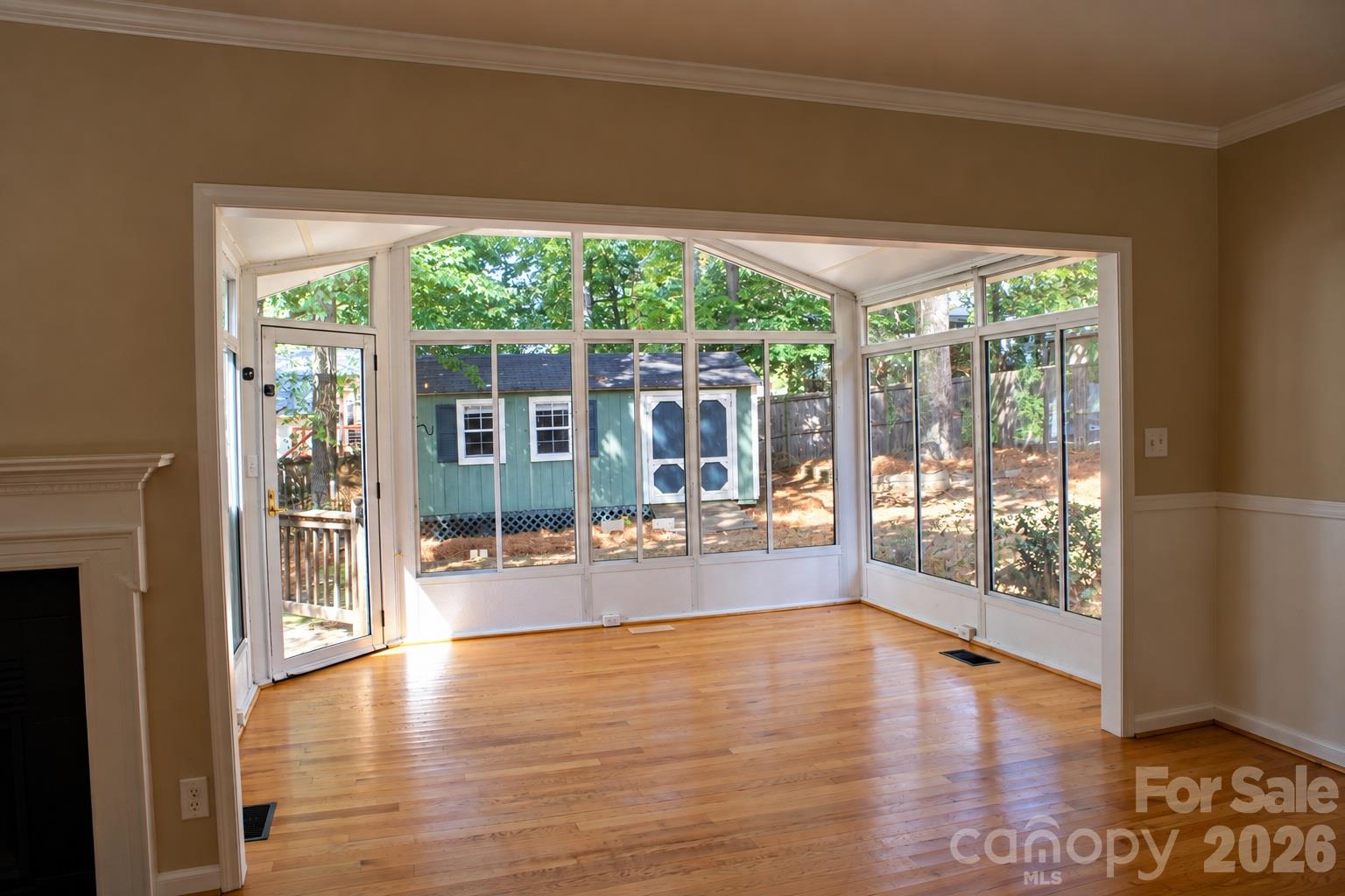 Single Family Residence at 101 Antelope Drive, Mount Holly, photo 15 of 31