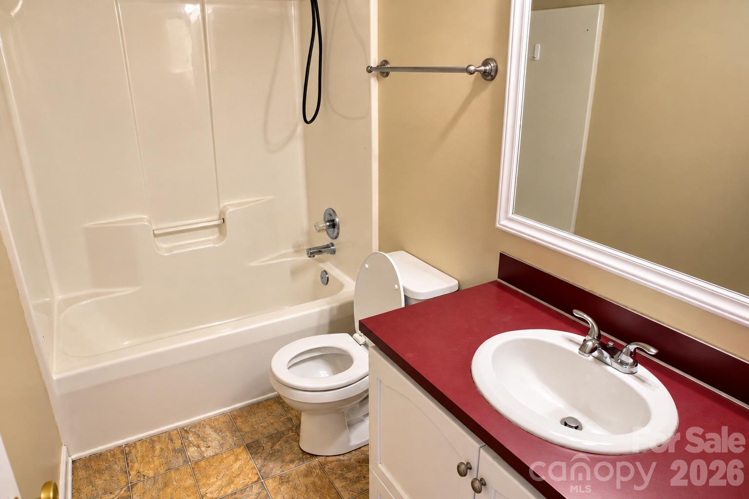 Single Family Residence at 101 Antelope Drive, Mount Holly, photo 21 of 31