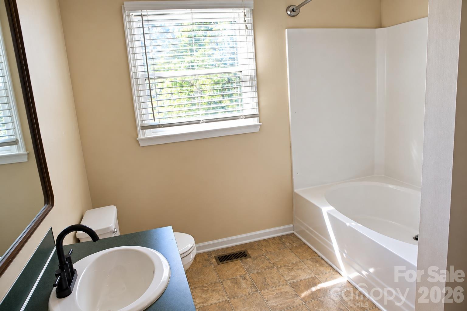 Single Family Residence at 101 Antelope Drive, Mount Holly, photo 27 of 31