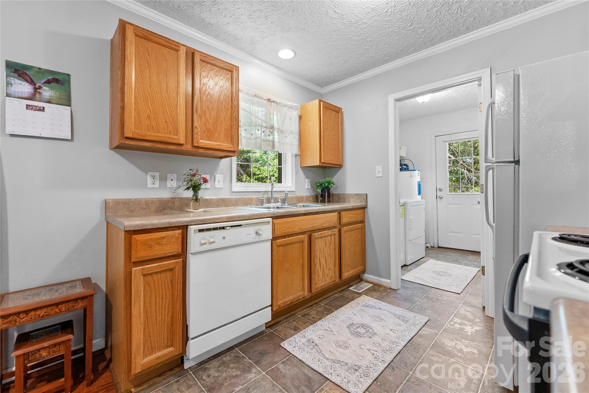 Single Family Residence at 40 Rocking Porch Lane, Asheville, photo 13 of 32