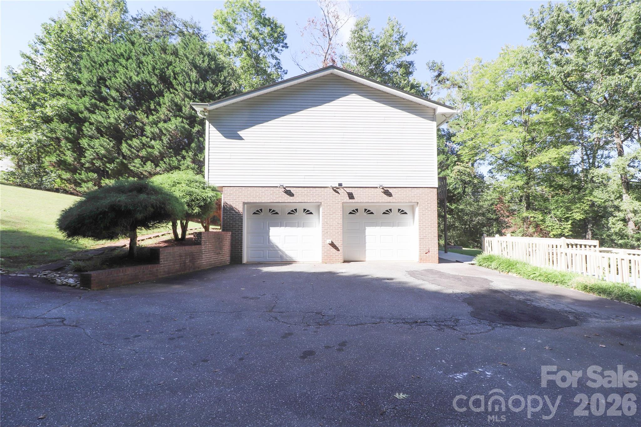 Single Family Residence at 1896 Timber Trace, Morganton, photo 6 of 36