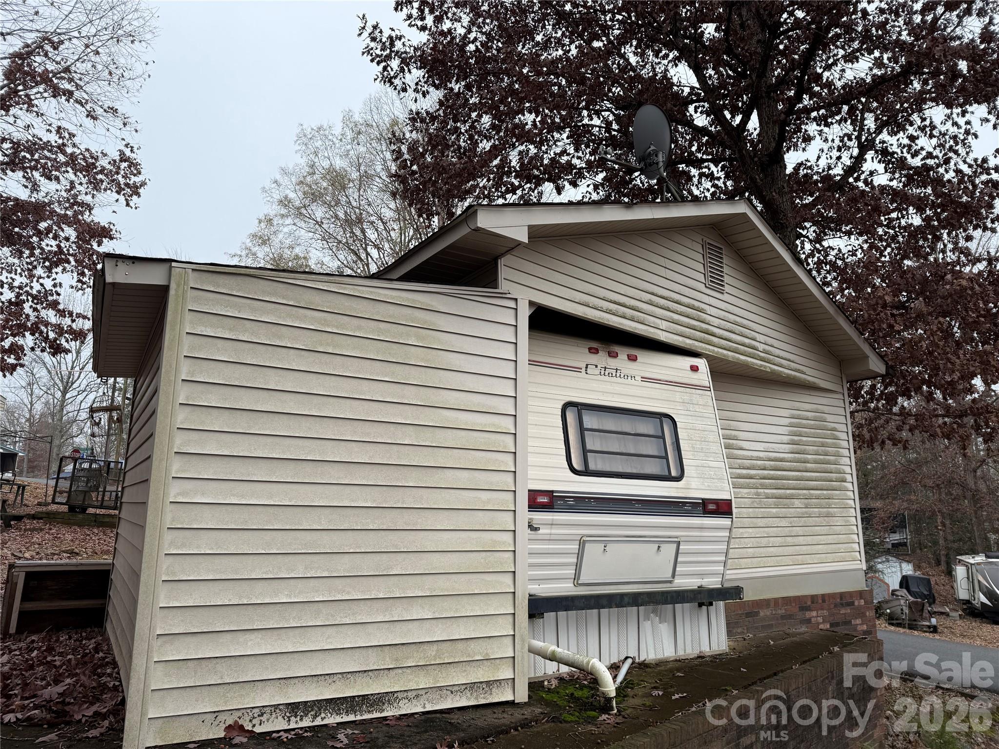 Single Family Residence at 102 Arrowood Trail, Mount Gilead, photo 7 of 27
