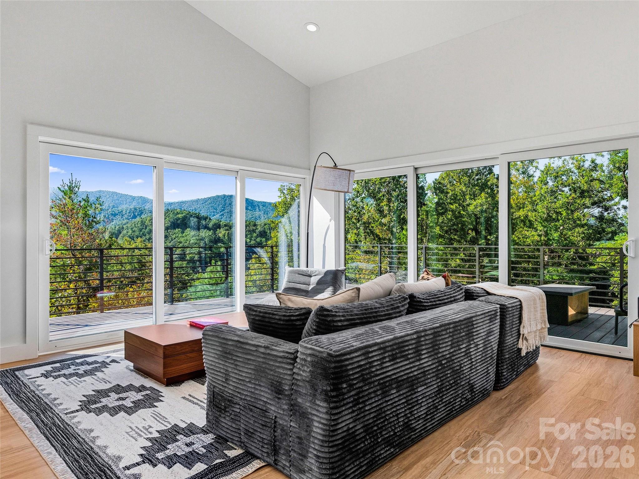 Single Family Residence at 700 Sunnyside Drive, Marshall, photo 11 of 35