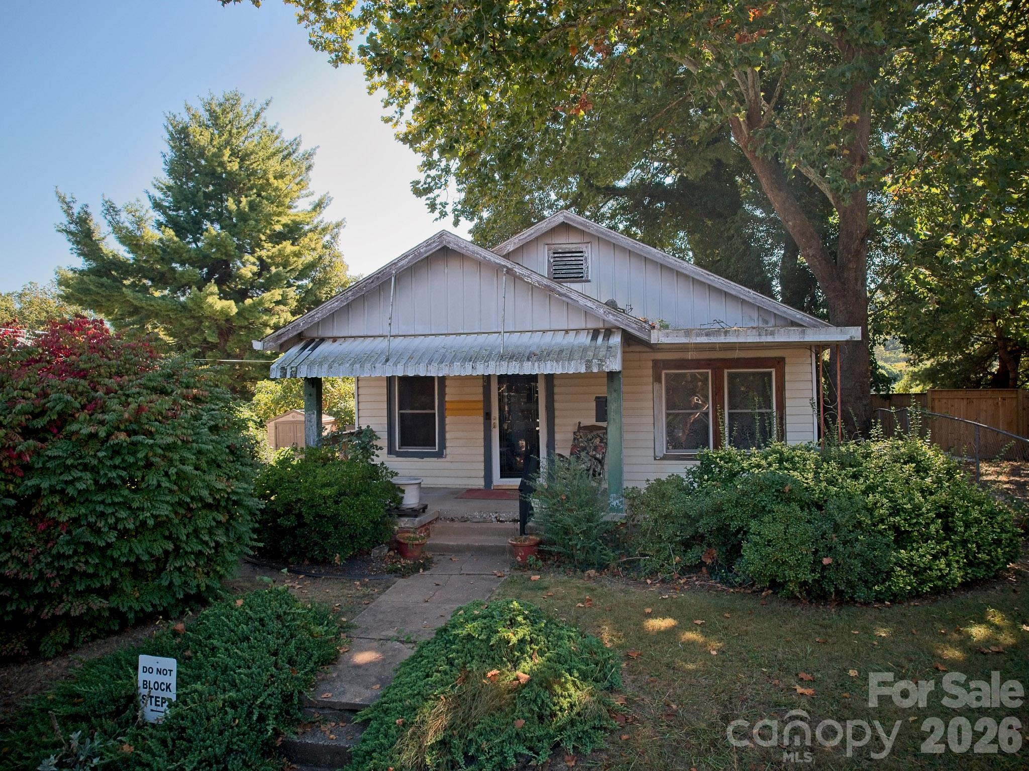 Single Family Residence at 194 Logan Avenue, Asheville