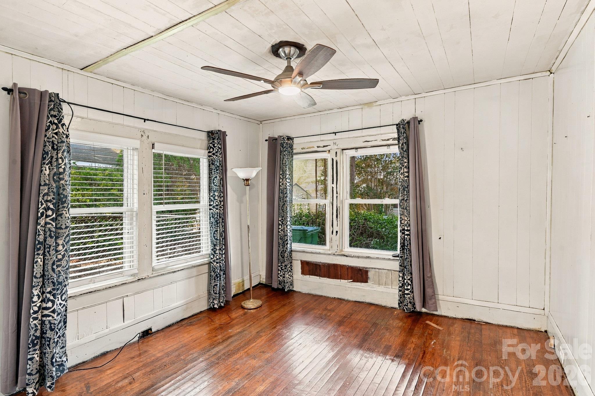Single Family Residence at 194 Logan Avenue, Asheville, photo 14 of 36