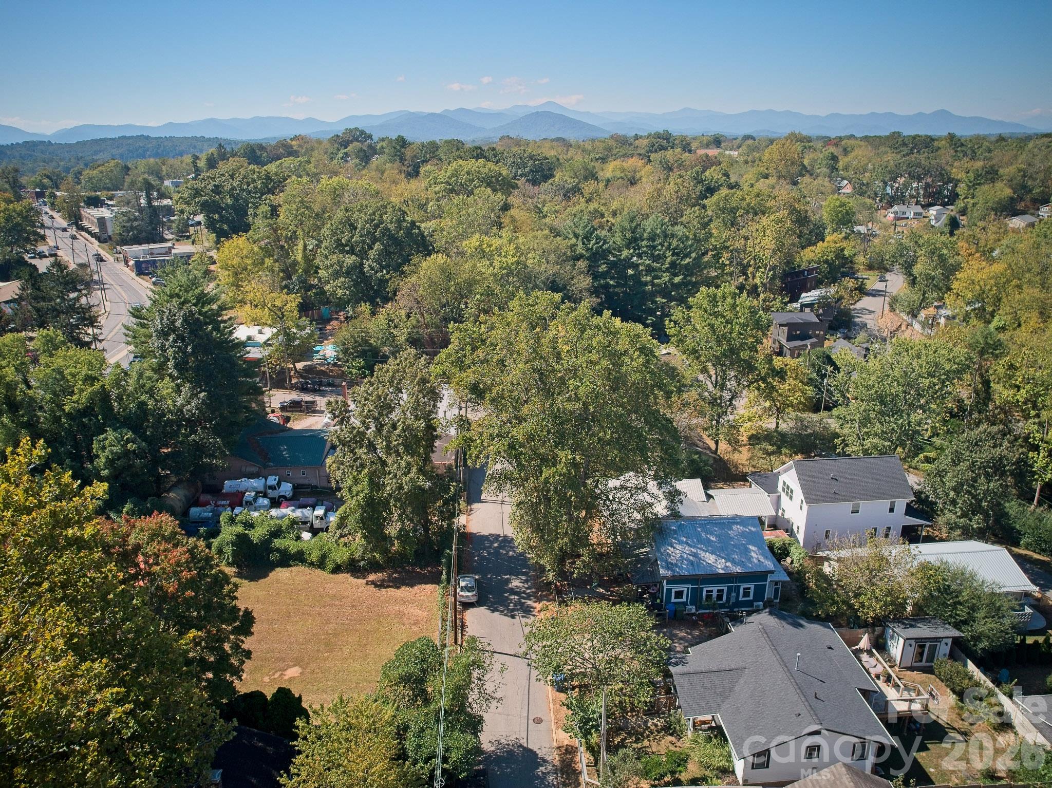 Single Family Residence at 194 Logan Avenue, Asheville, photo 20 of 36