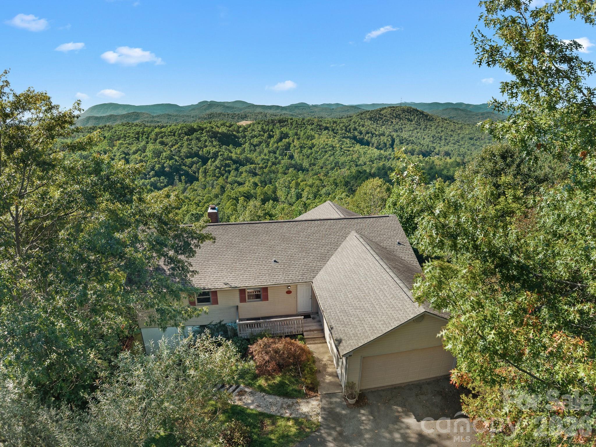 Single Family Residence at 70 Moor Lane, Brevard, photo 4 of 43