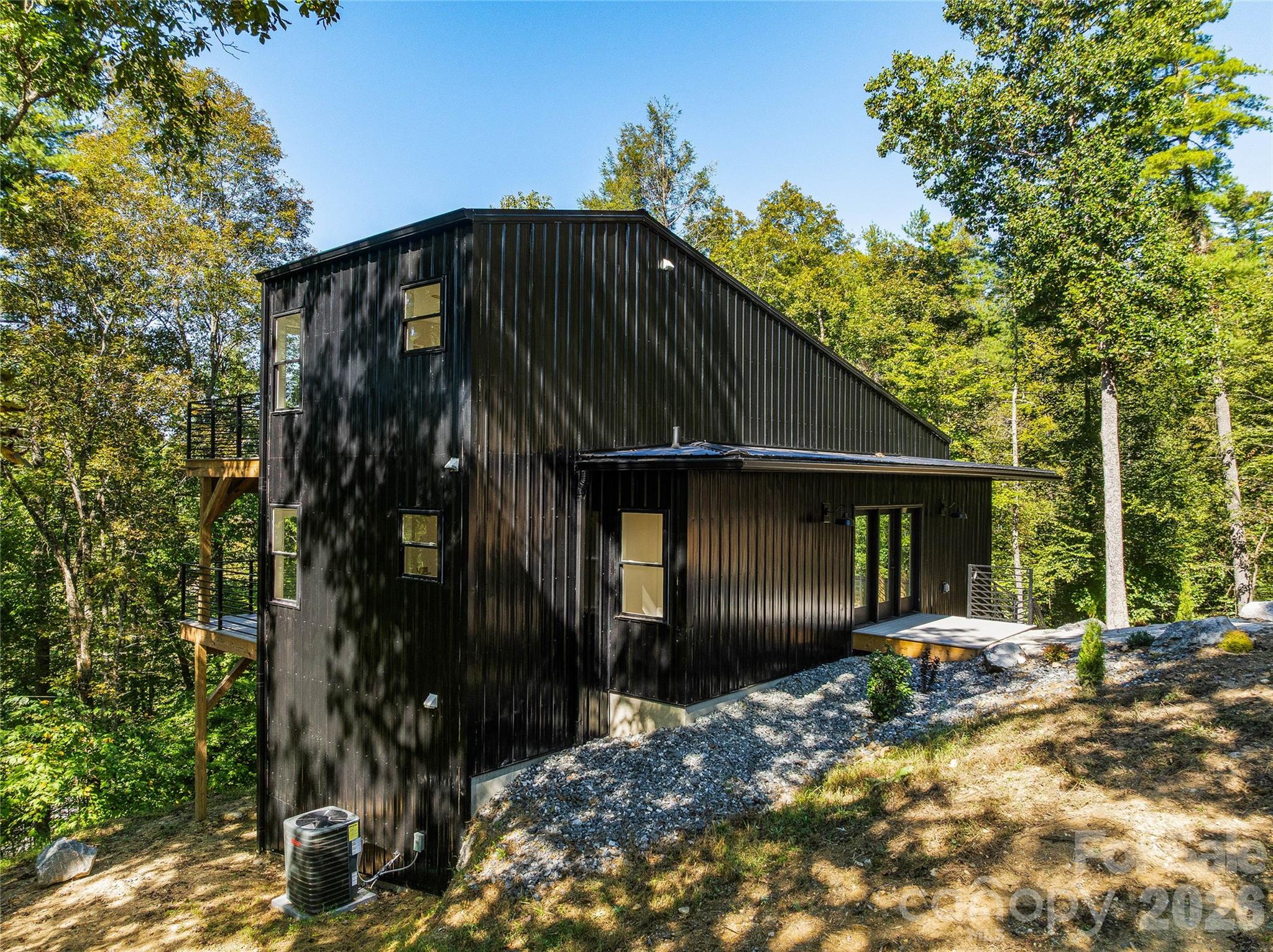 210 Overlook Lane