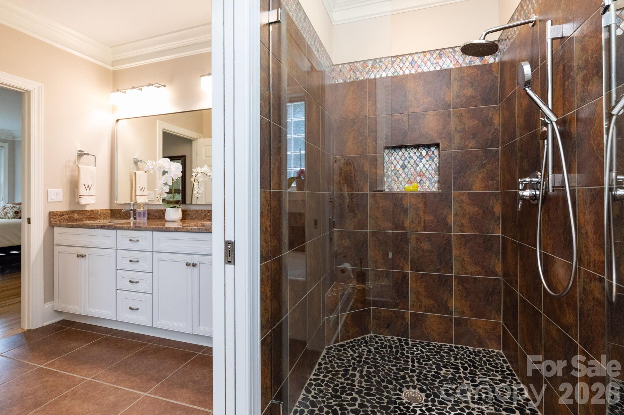 Primary Bathroom - 47 Drakes Meadow Lane, Arden