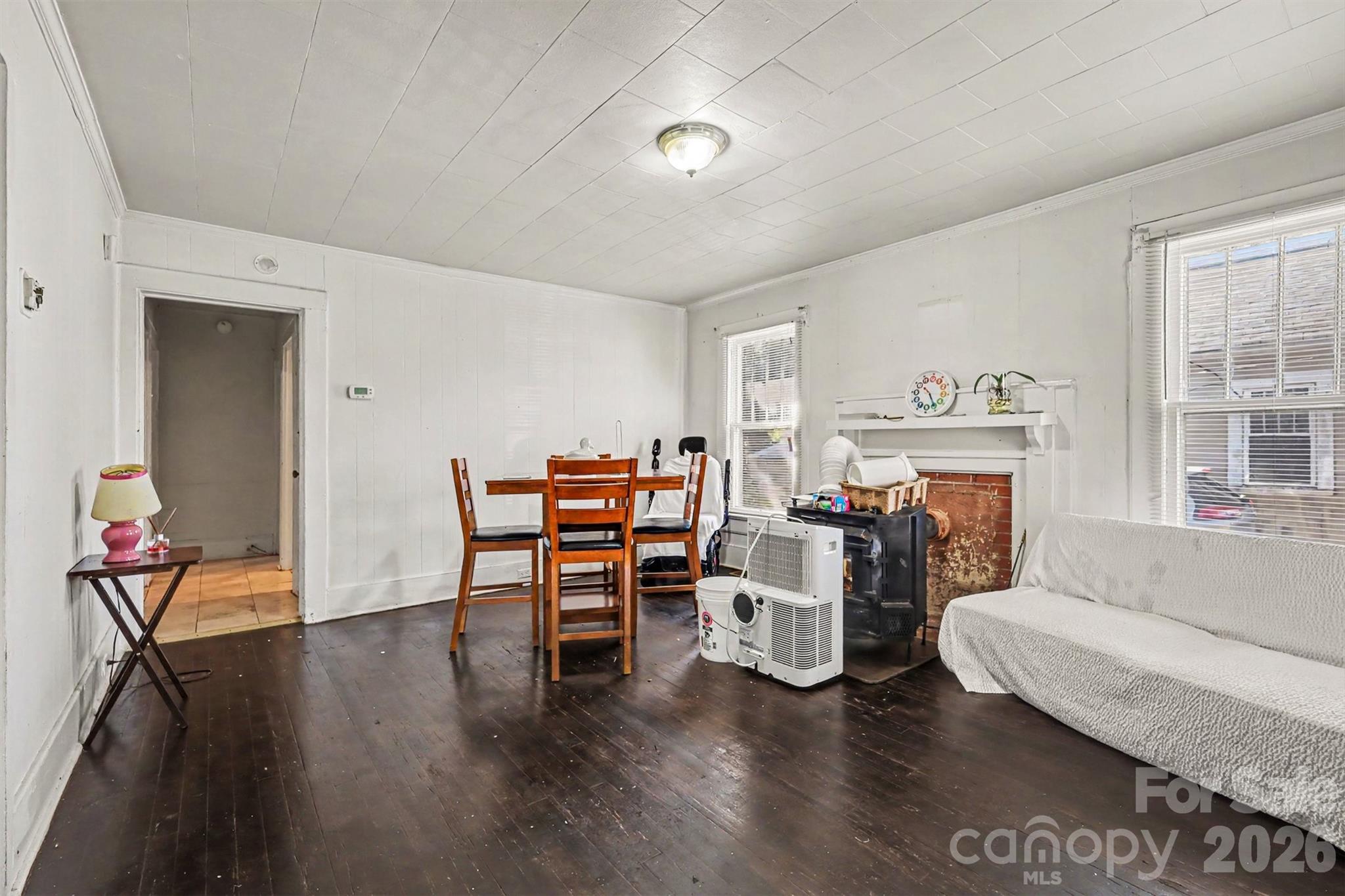 Single Family Residence at 149 Woodlawn Drive, Statesville, photo 7 of 26