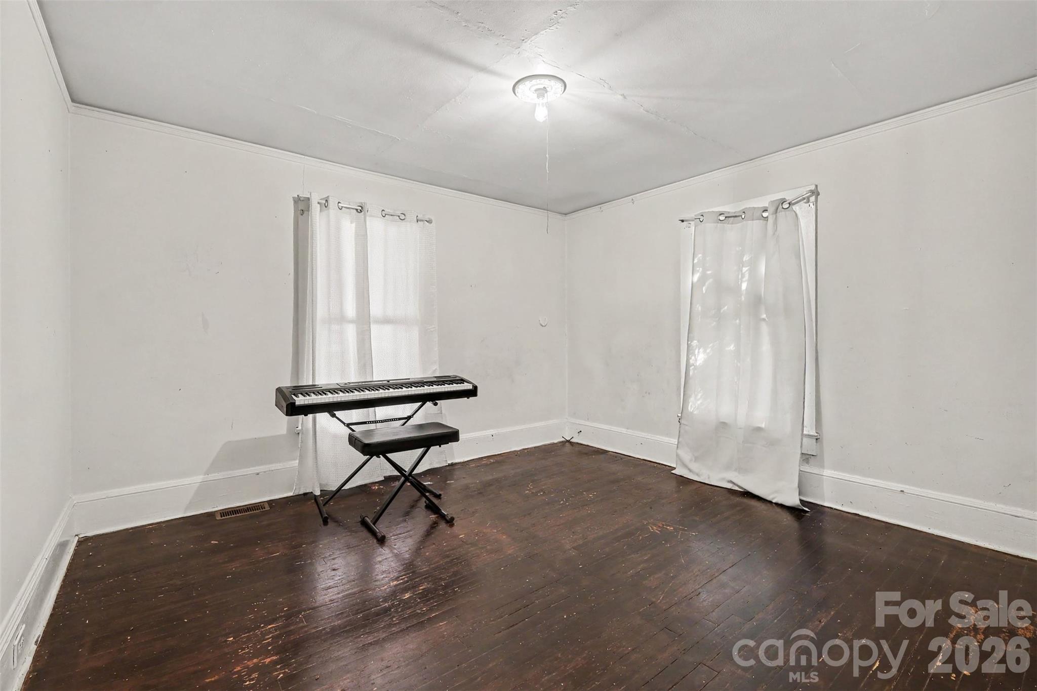 Single Family Residence at 149 Woodlawn Drive, Statesville, photo 10 of 26