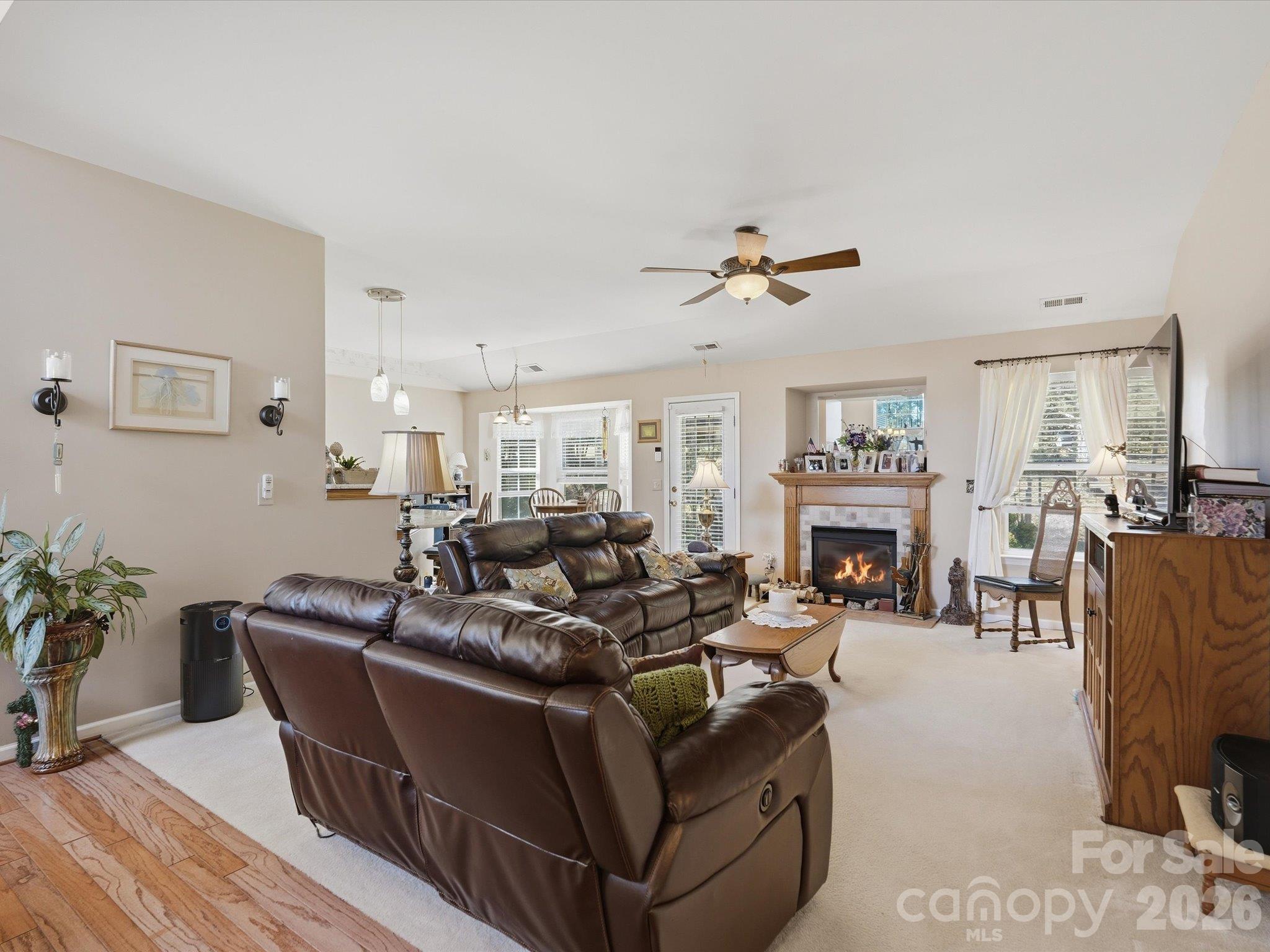 Single Family Residence at 526 Kenbridge Lane, Rock Hill, photo 10 of 47