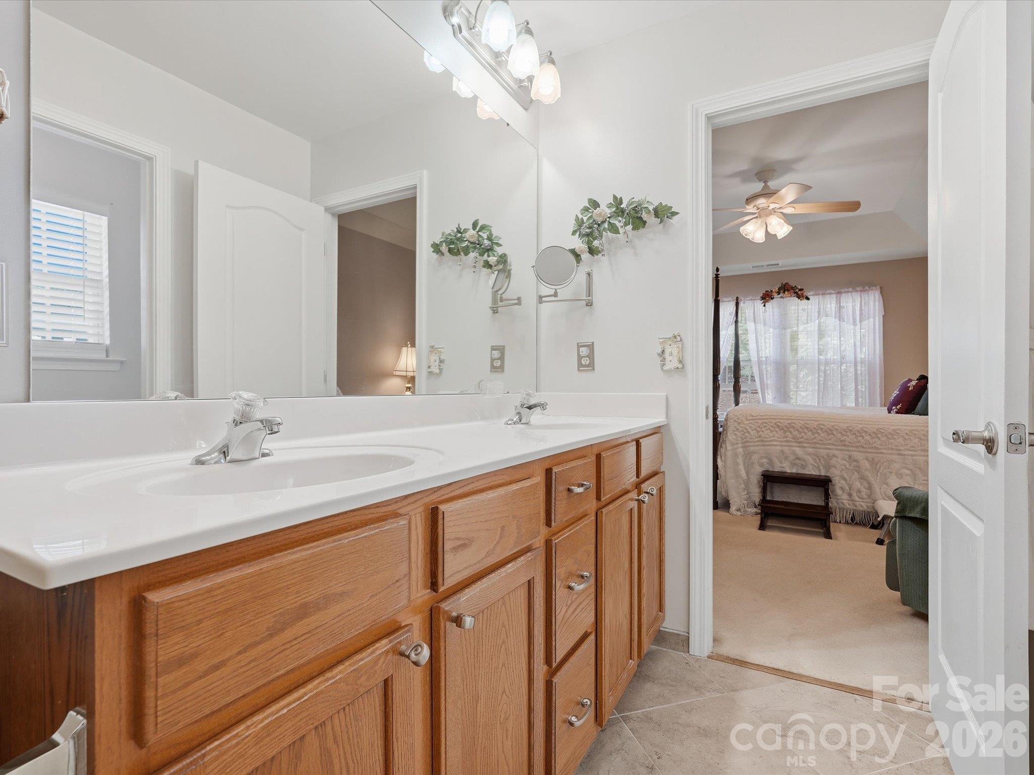 Single Family Residence at 526 Kenbridge Lane, Rock Hill, photo 31 of 47
