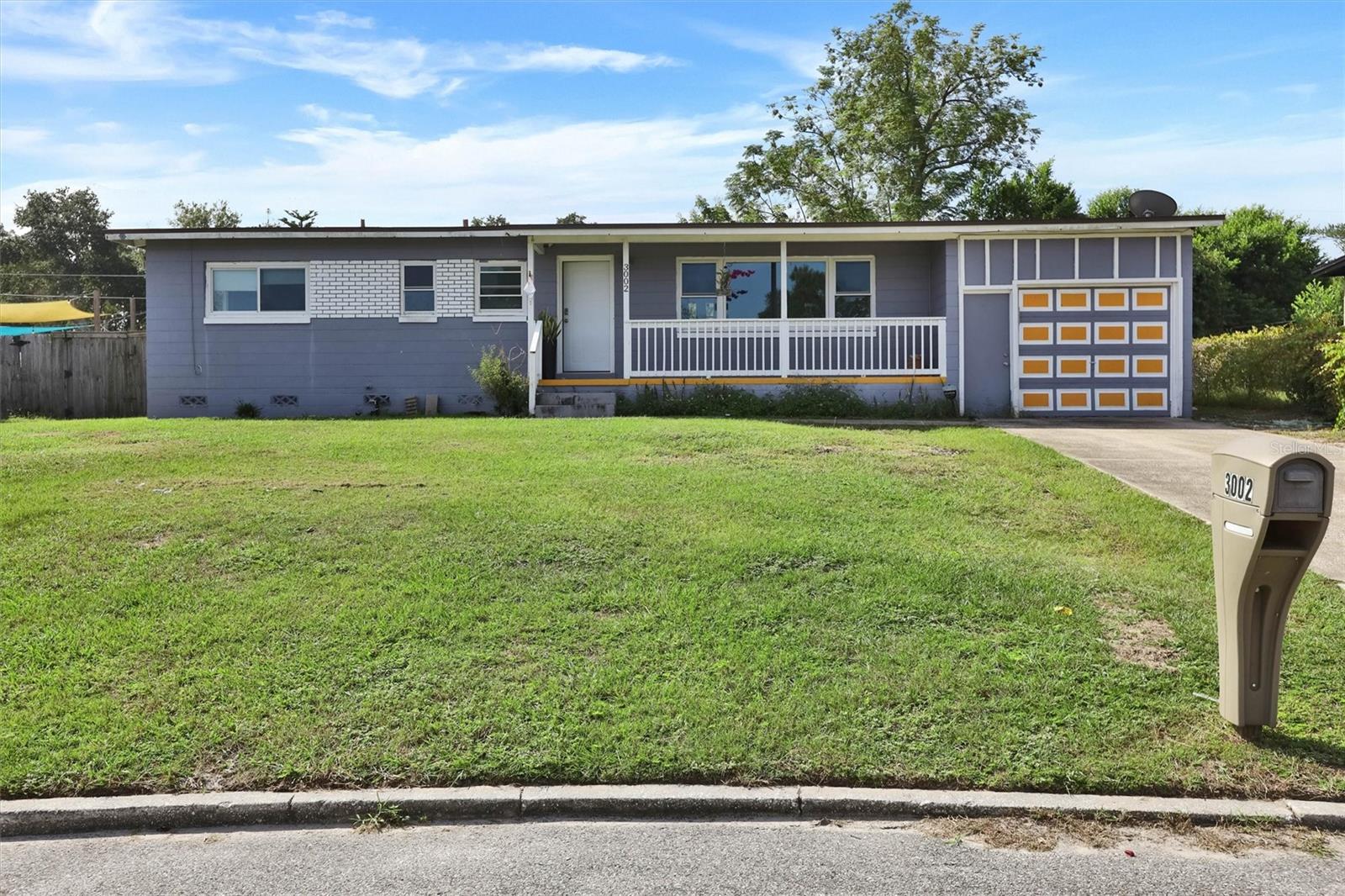 3002 DRAKE DR