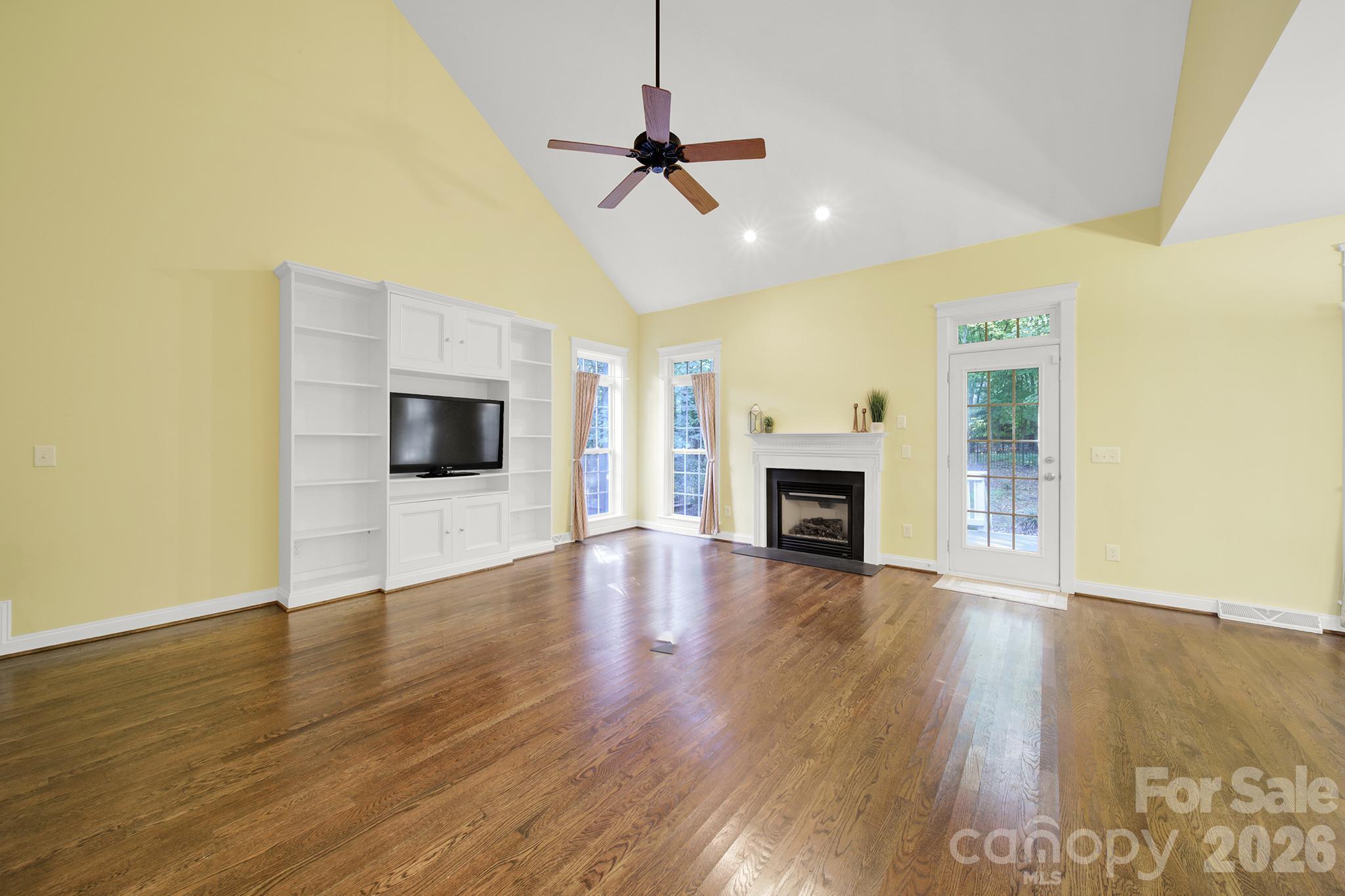 Single Family Residence at 1512 Calvin Hal Road, Lake Wylie, photo 9 of 34