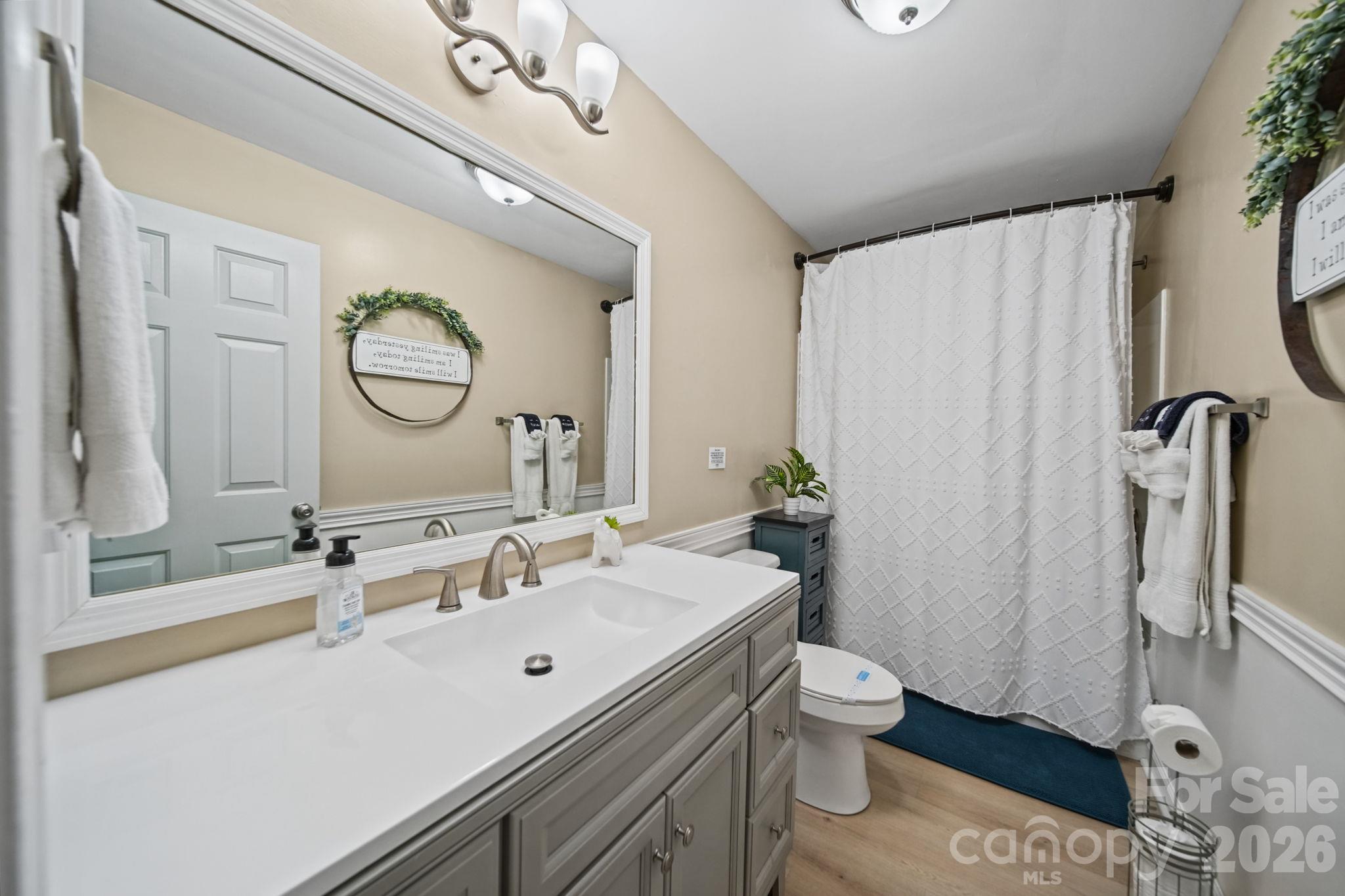 Single Family Residence at 106 Brookridge Lane, Mooresville, photo 12 of 25