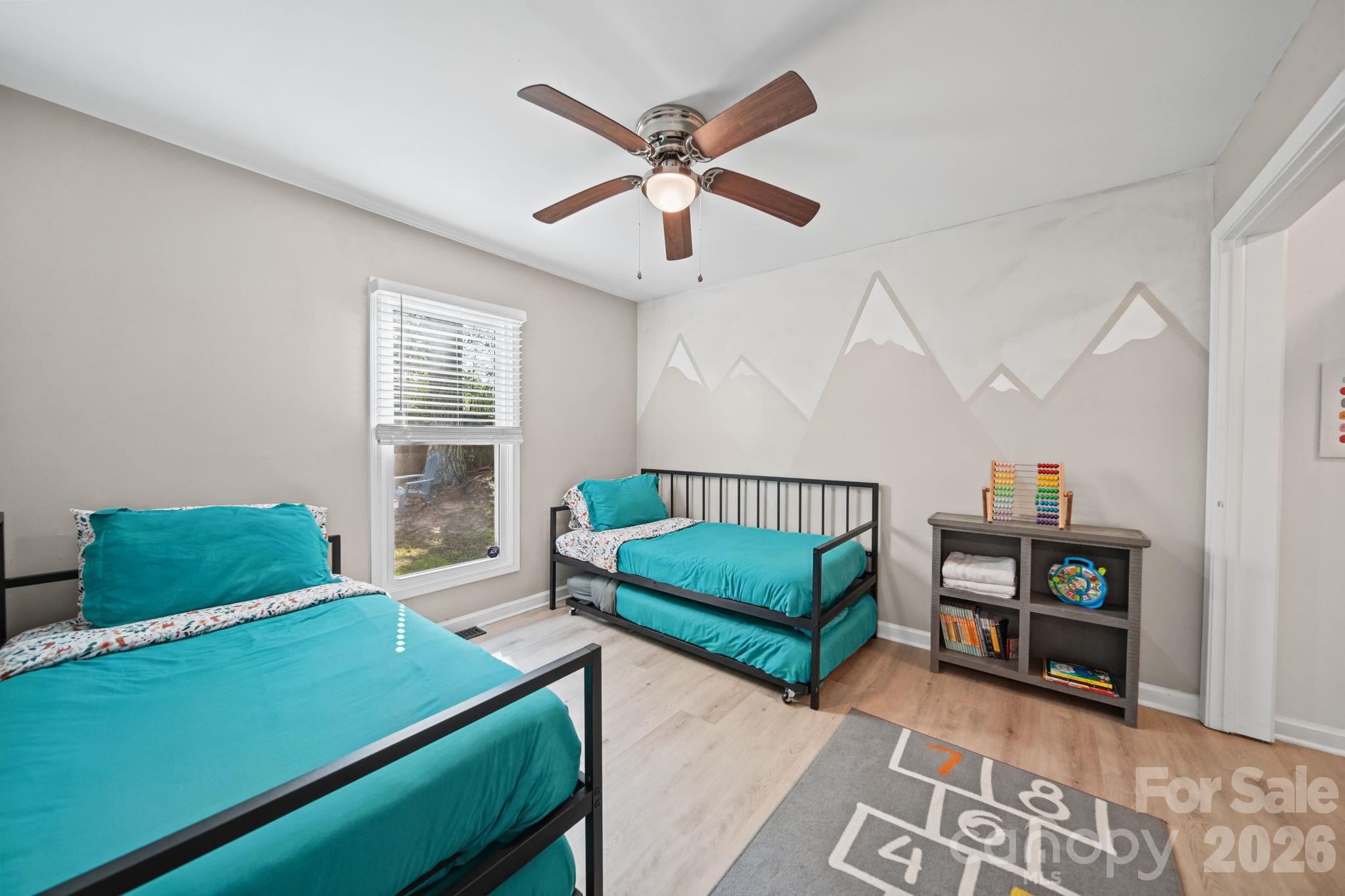 Single Family Residence at 106 Brookridge Lane, Mooresville, photo 15 of 25