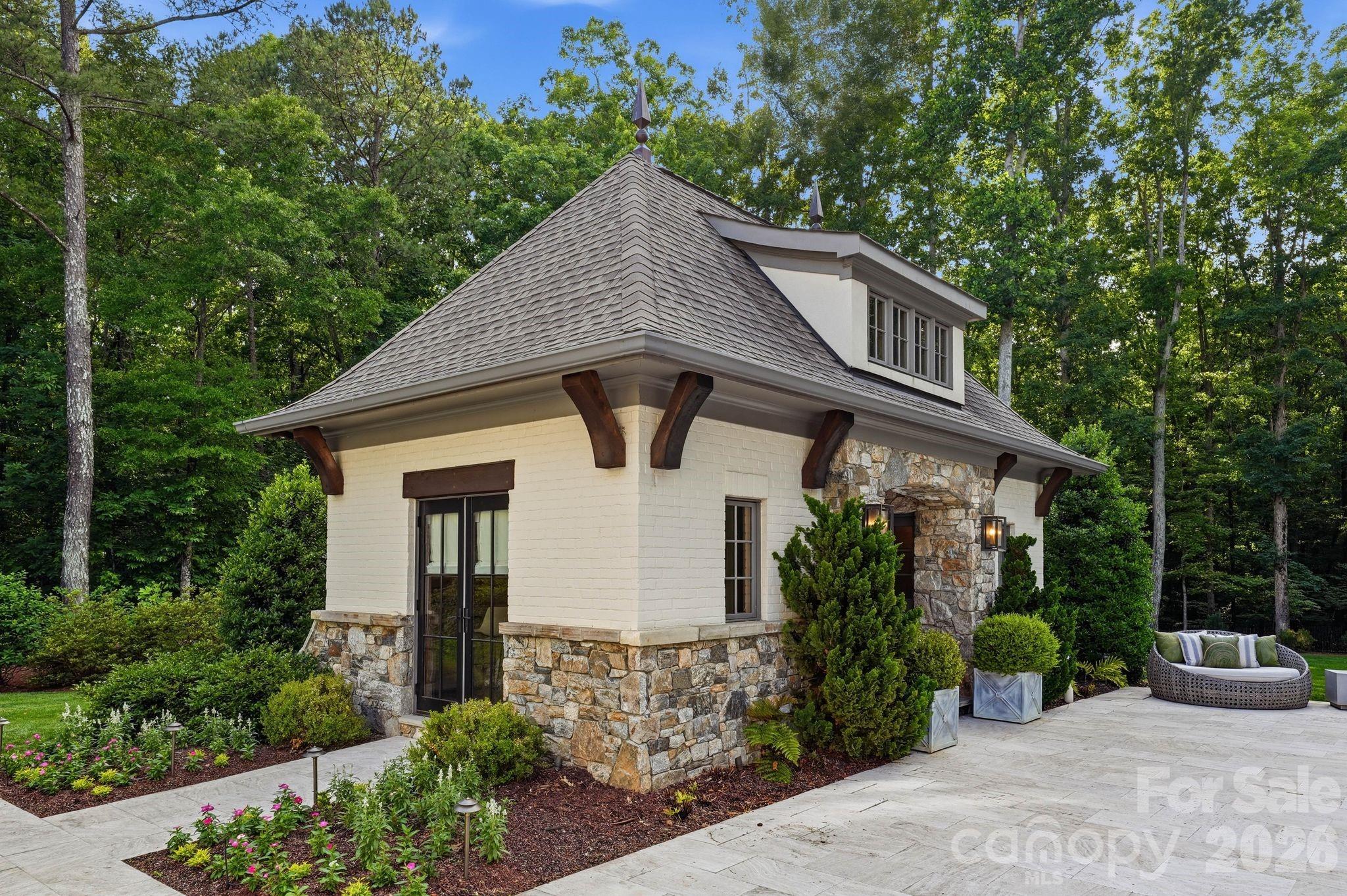 Single Family Residence at 6010 Hathaway Lane, Waxhaw, photo 39 of 48