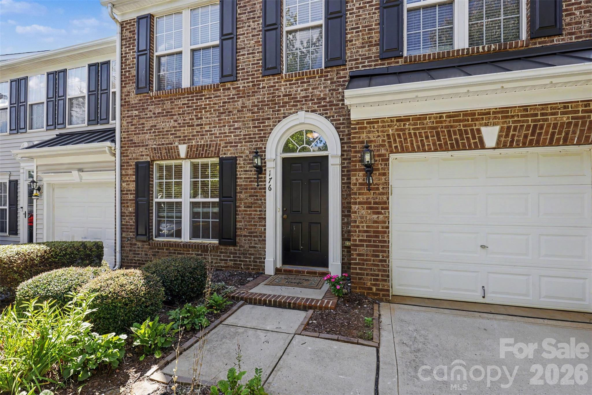 Townhouse at 176 Snead Road, Fort Mill, photo 4 of 42