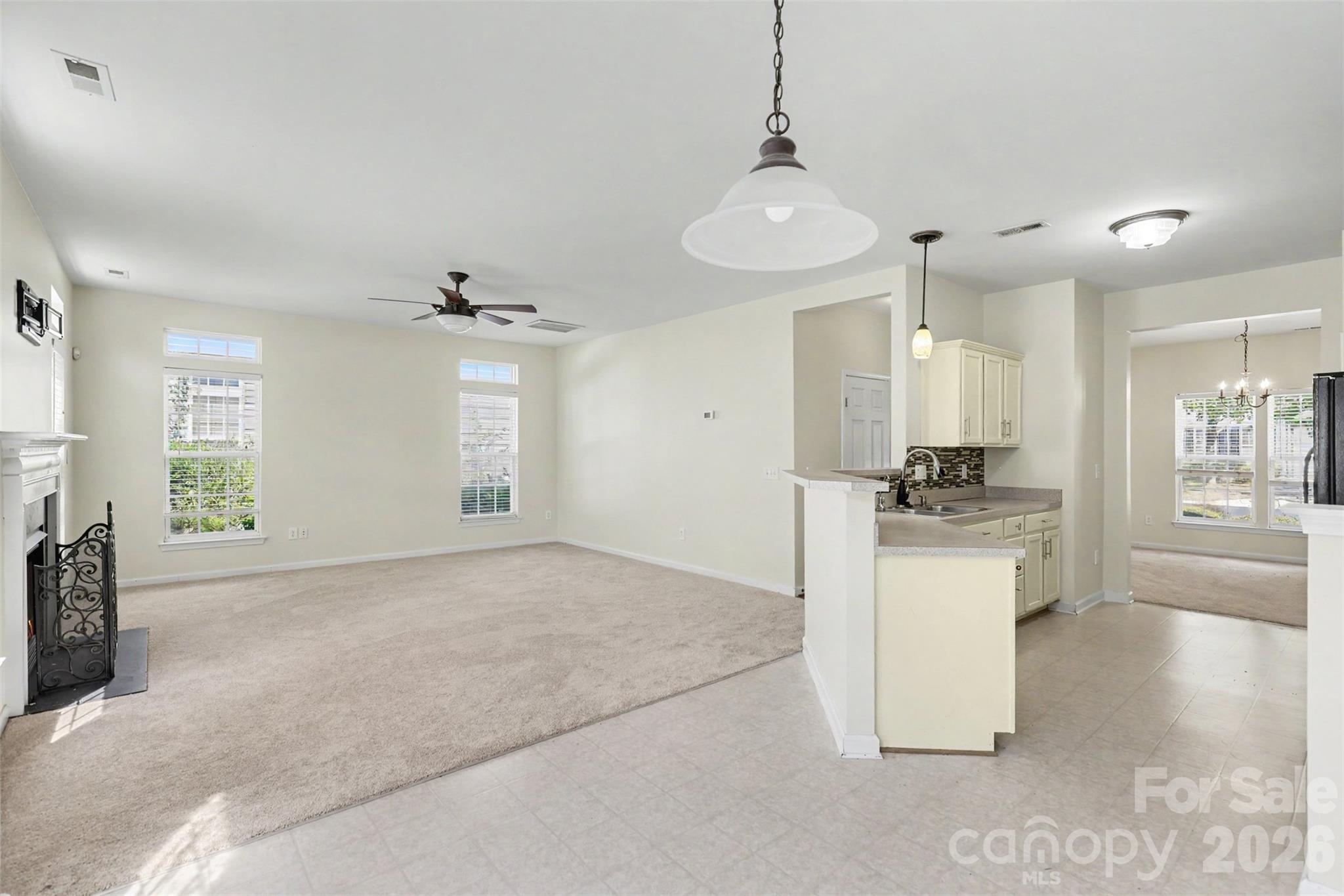 Townhouse at 176 Snead Road, Fort Mill, photo 13 of 42