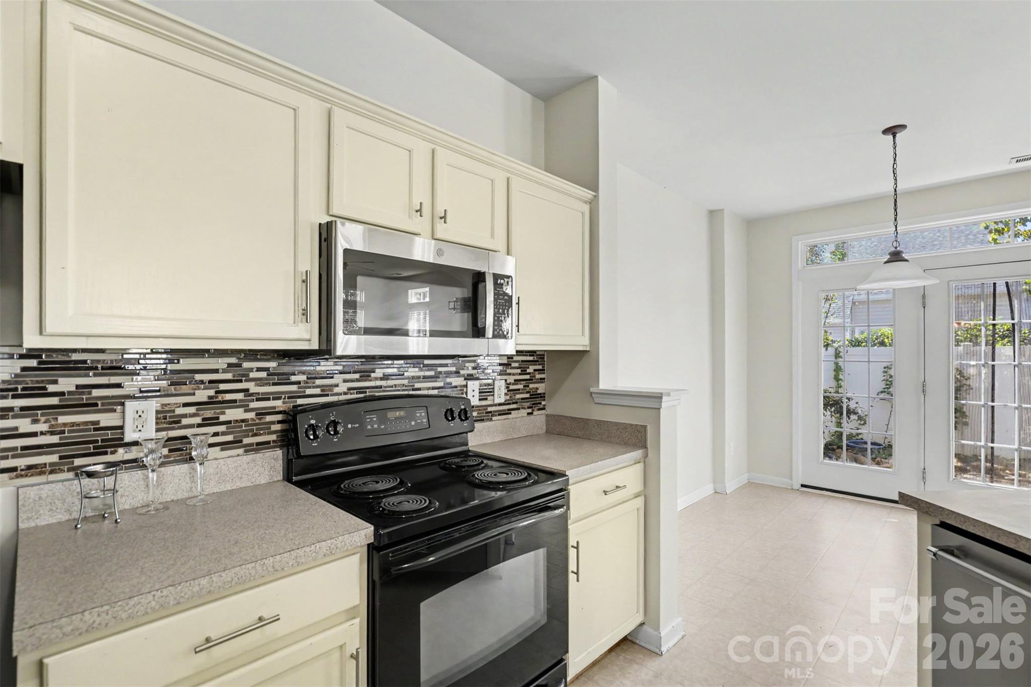 Townhouse at 176 Snead Road, Fort Mill, photo 16 of 42