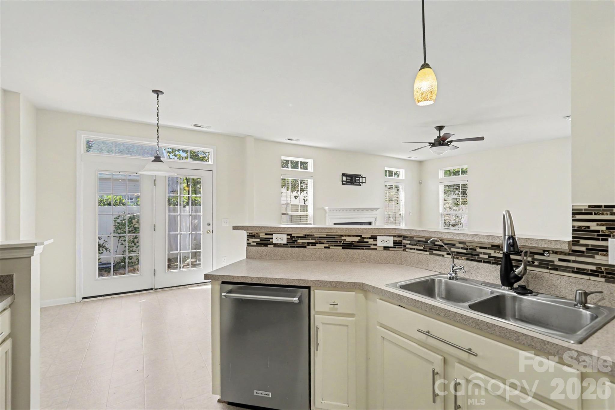 Townhouse at 176 Snead Road, Fort Mill, photo 18 of 42