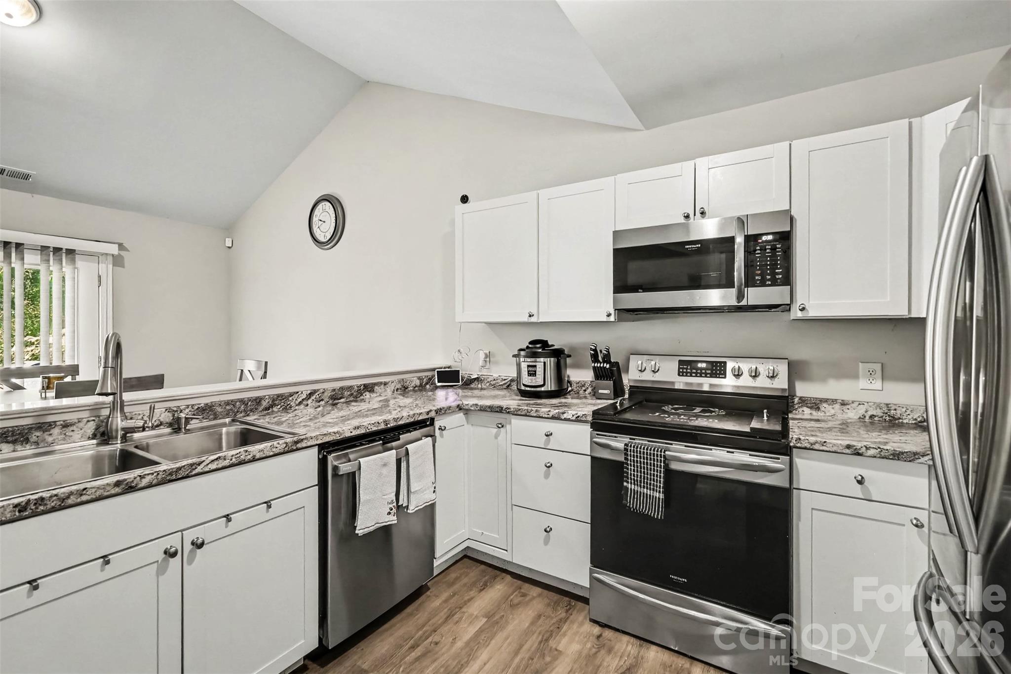 Single Family Residence at 633 Ashford Street, Chester, photo 7 of 15