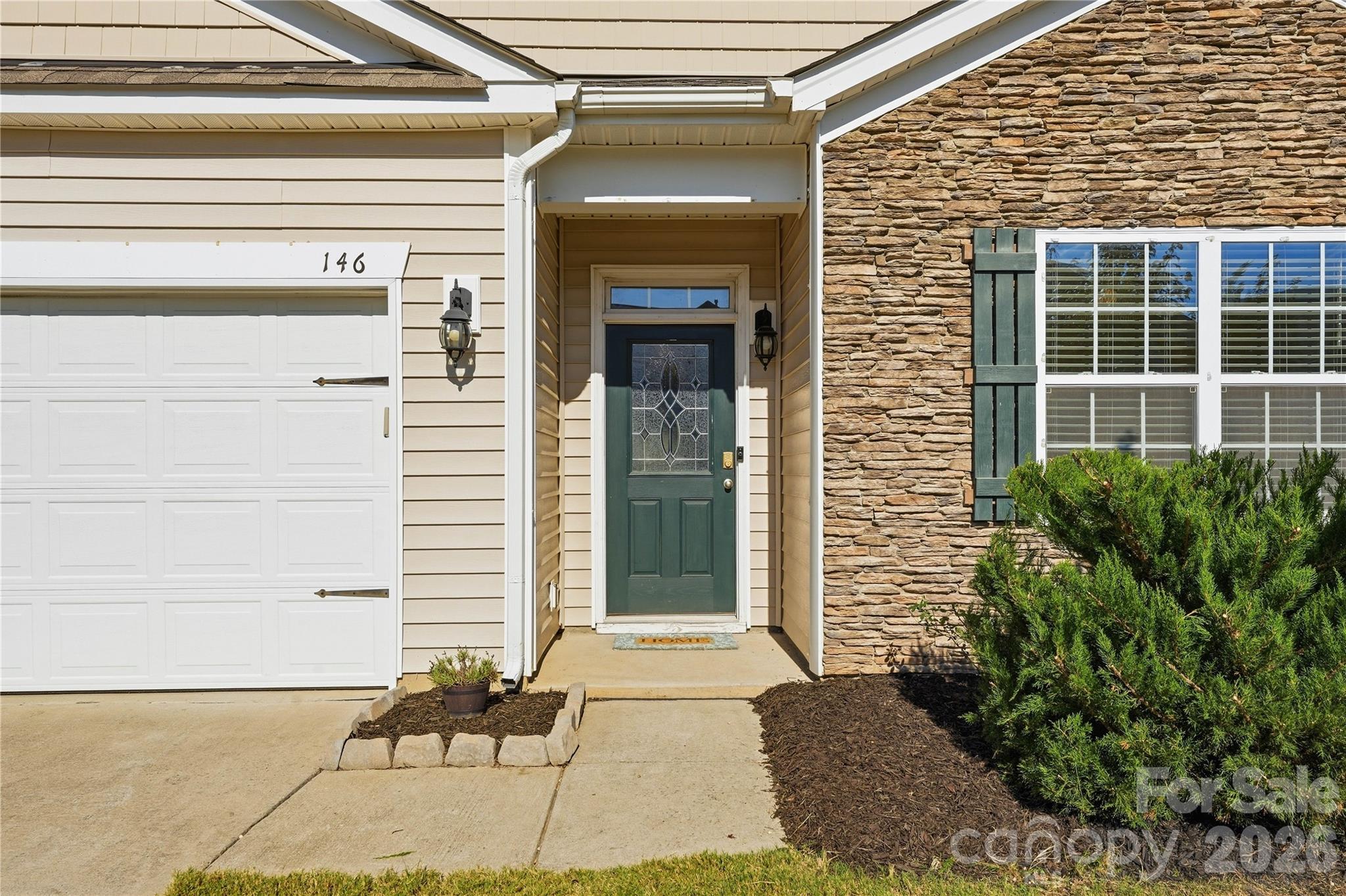 Single Family Residence at 146 N Cromwell Drive, Mooresville, photo 3 of 47