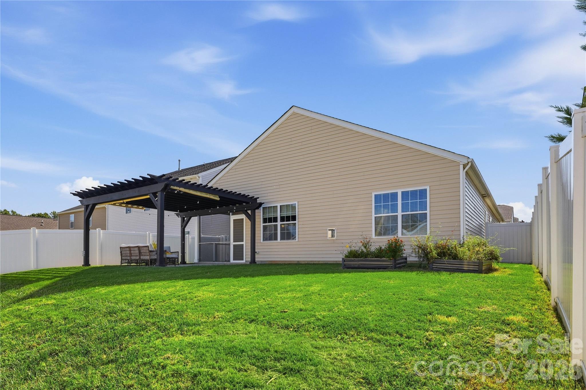 Single Family Residence at 146 N Cromwell Drive, Mooresville, photo 37 of 47
