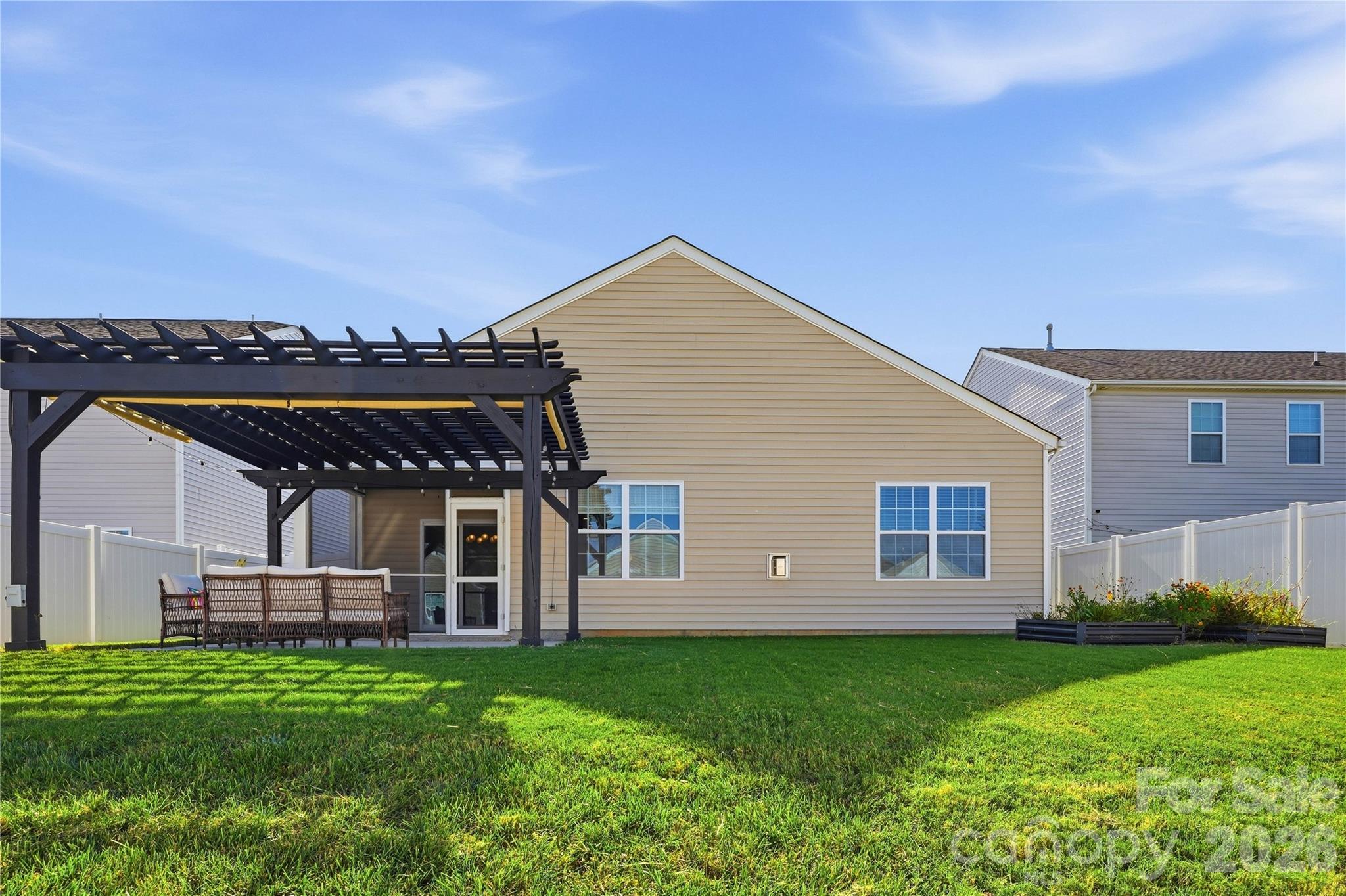 Single Family Residence at 146 N Cromwell Drive, Mooresville, photo 38 of 47