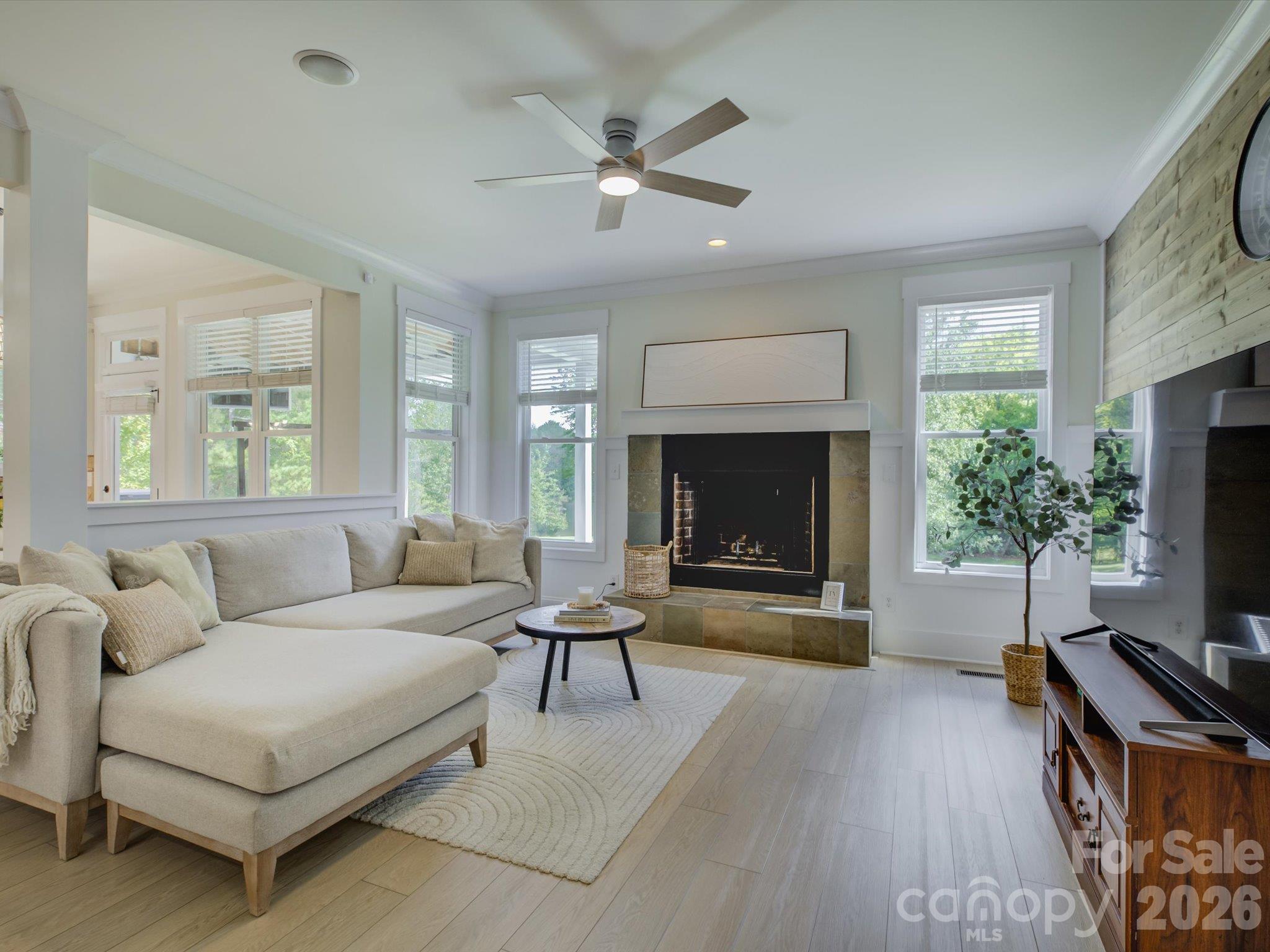 Single Family Residence at 188 Carolina Crossing Drive, York, photo 13 of 51