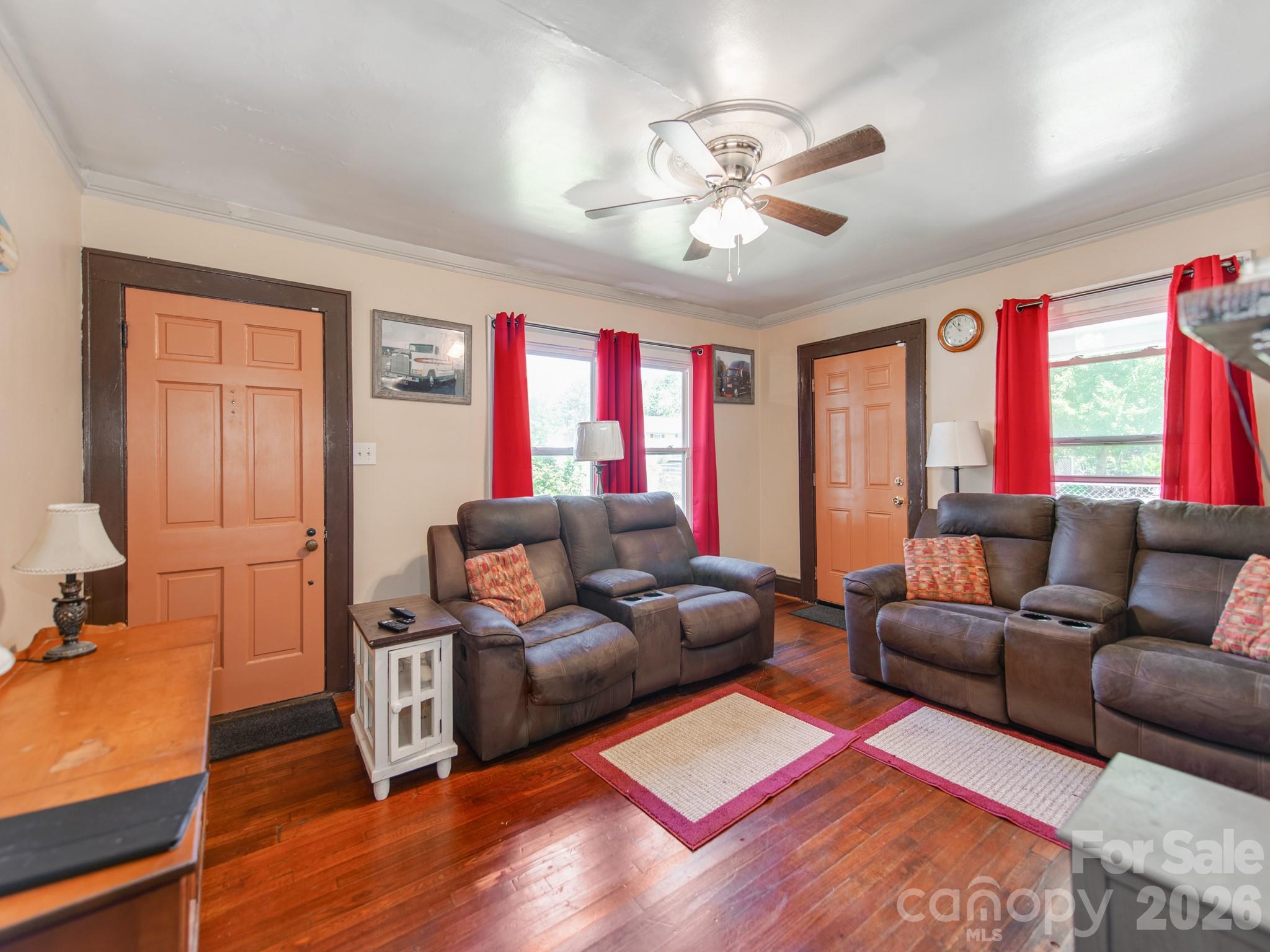 Single Family Residence at 734 Tanglewood Drive, Salisbury, photo 5 of 26