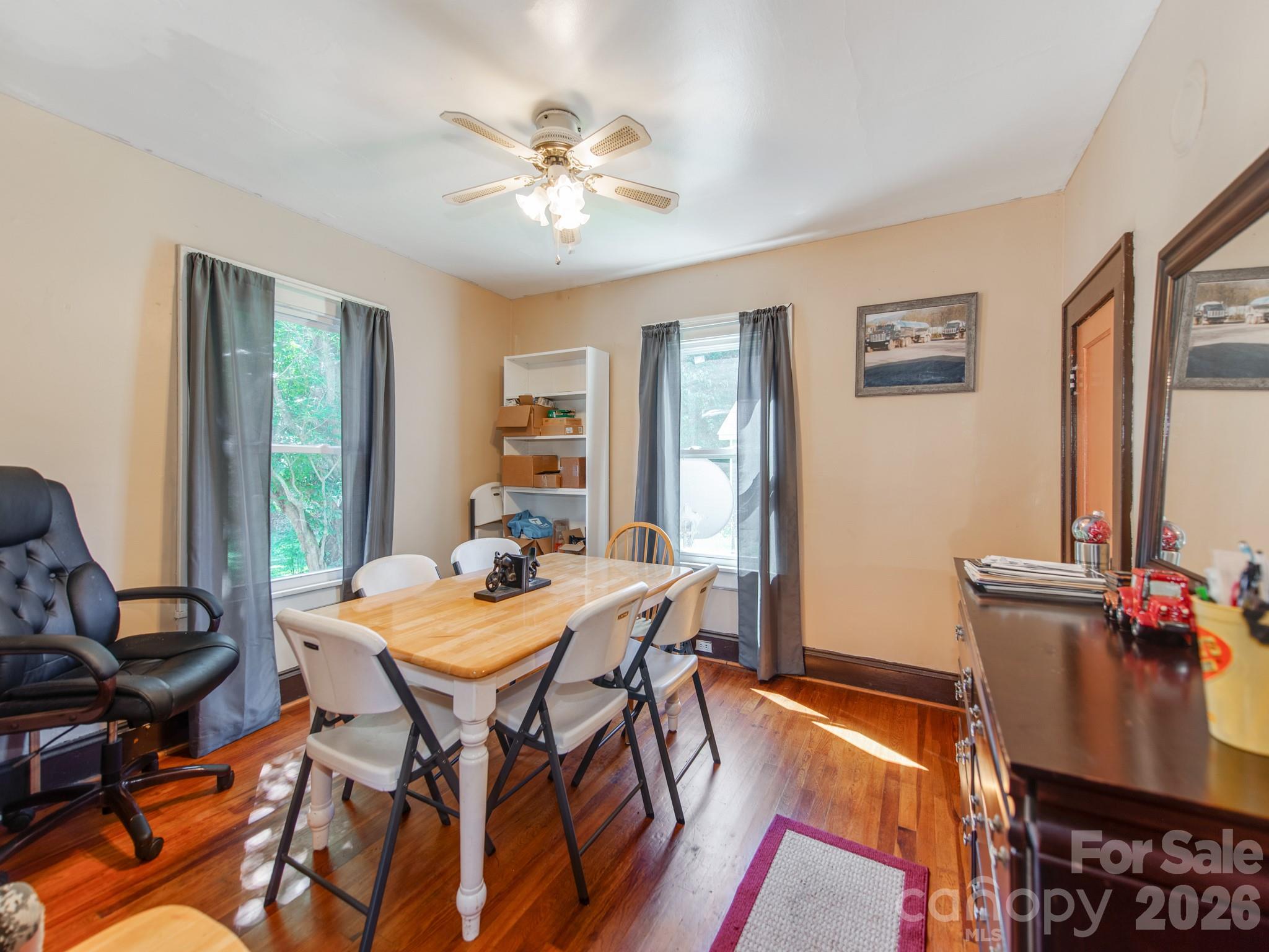 Single Family Residence at 734 Tanglewood Drive, Salisbury, photo 15 of 26