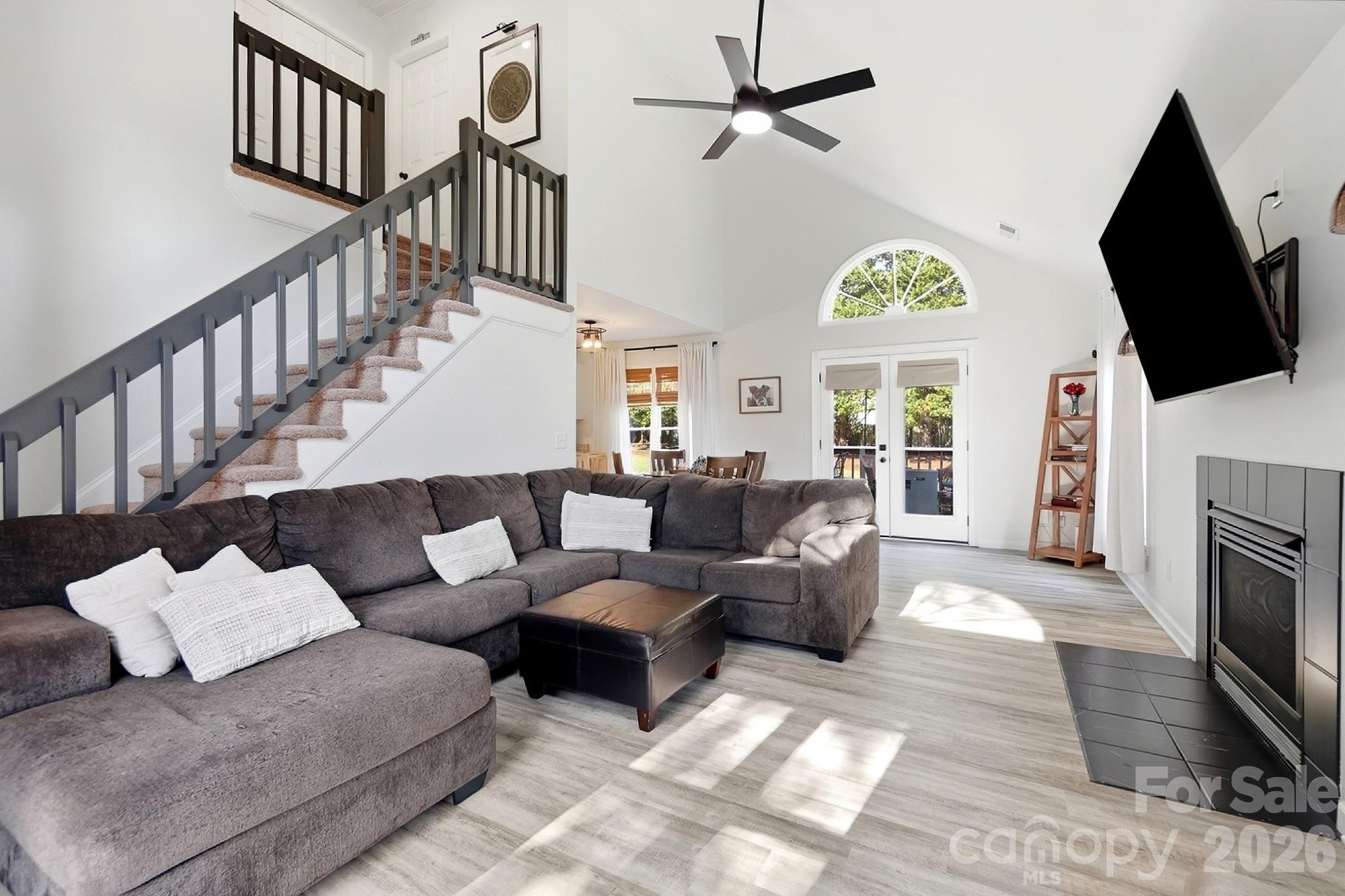 Single Family Residence at 127 Sea Island Boulevard, Fort Mill, photo 8 of 39