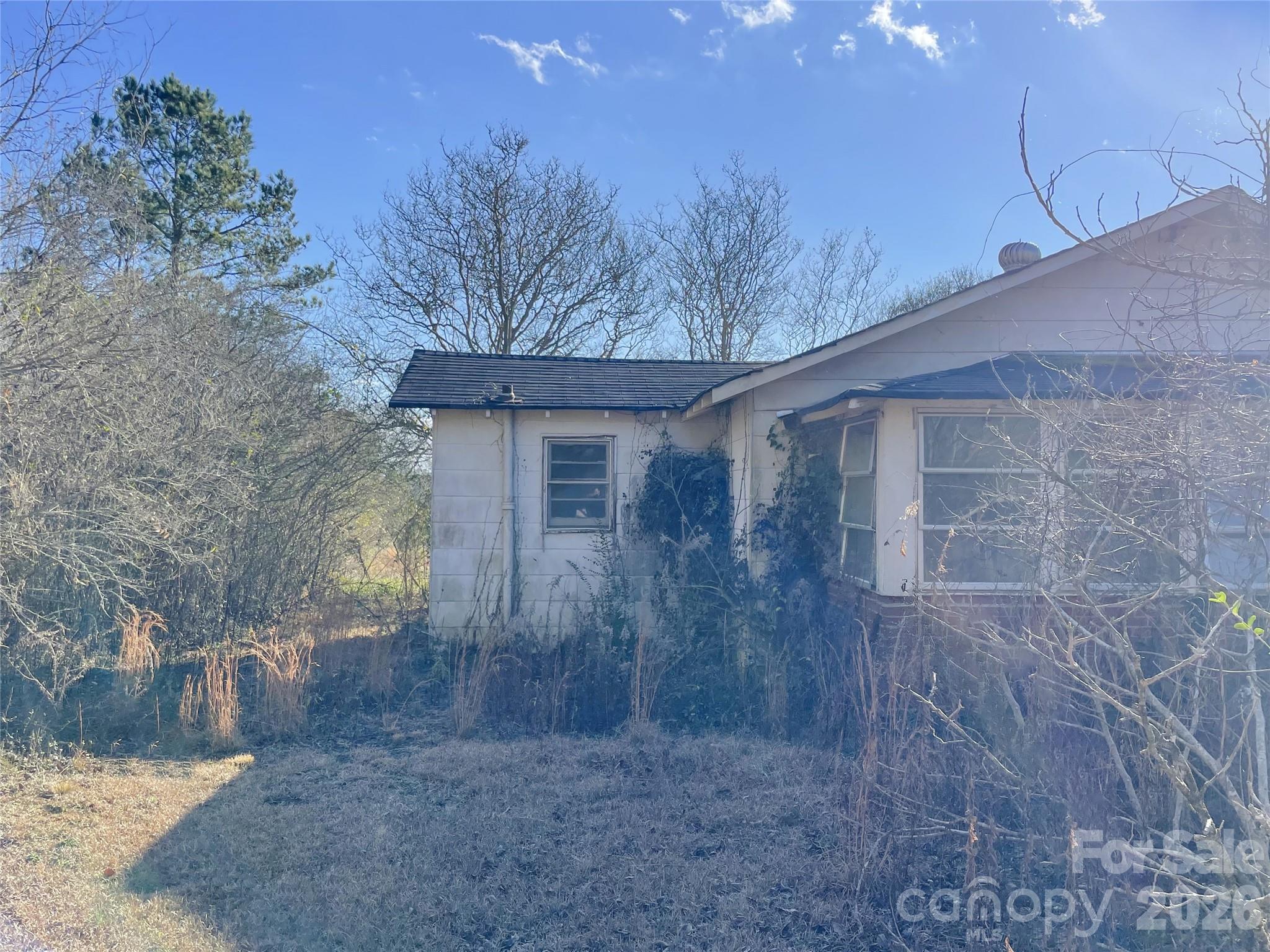 Single Family Residence at 32 Tell Davidson Road, Chesterfield, photo 15 of 25