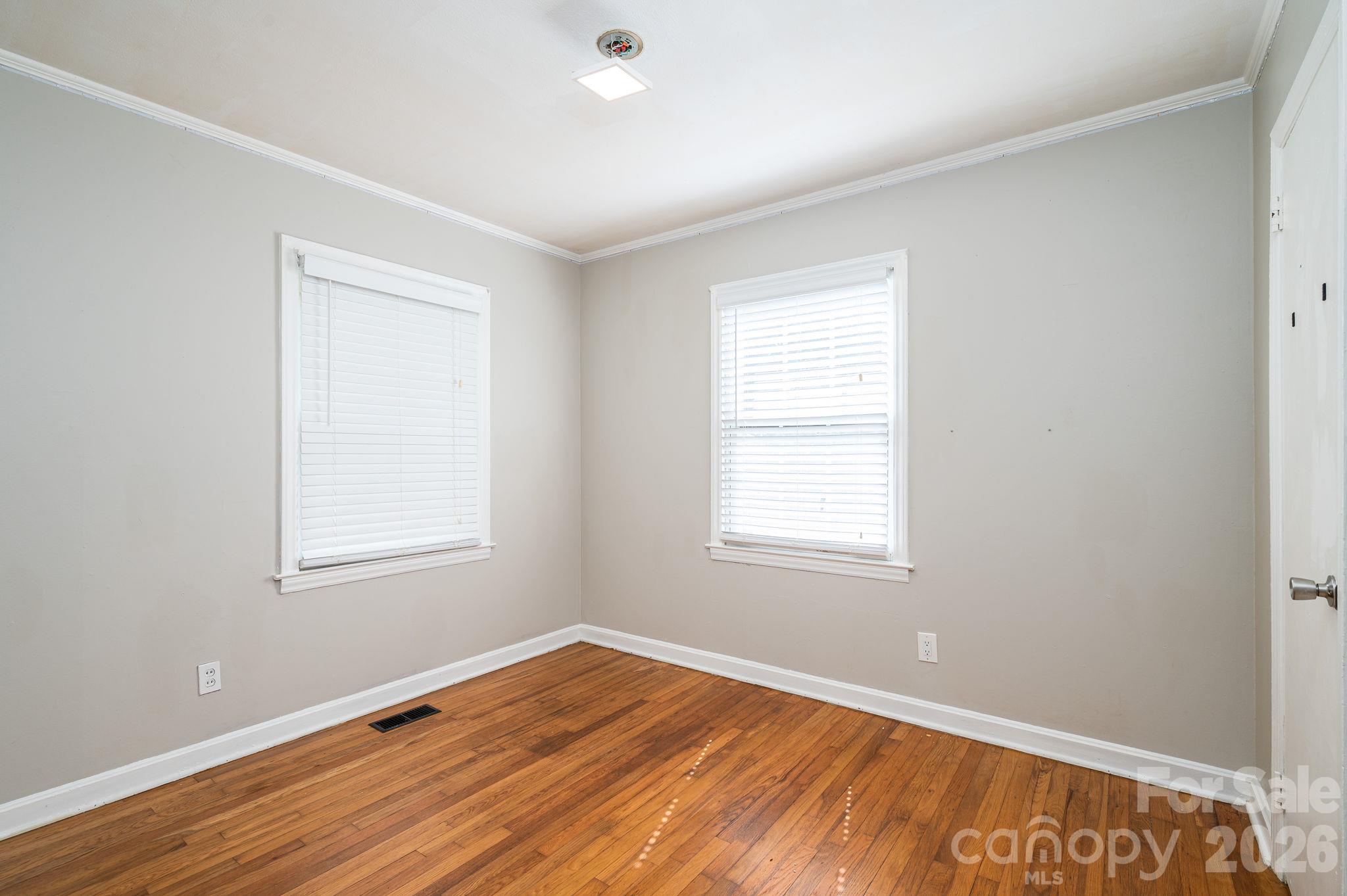 Single Family Residence at 2211 Lee Street, Gastonia, photo 9 of 34