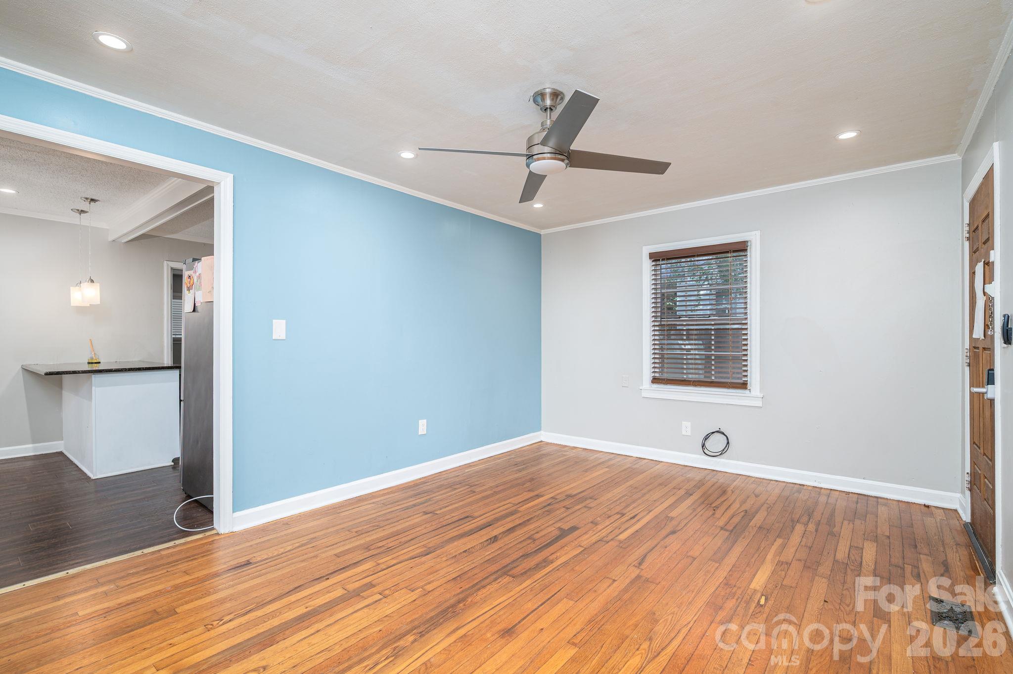 Single Family Residence at 2211 Lee Street, Gastonia, photo 10 of 34