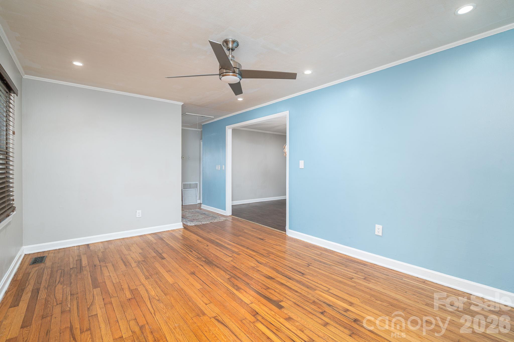 Single Family Residence at 2211 Lee Street, Gastonia, photo 11 of 34
