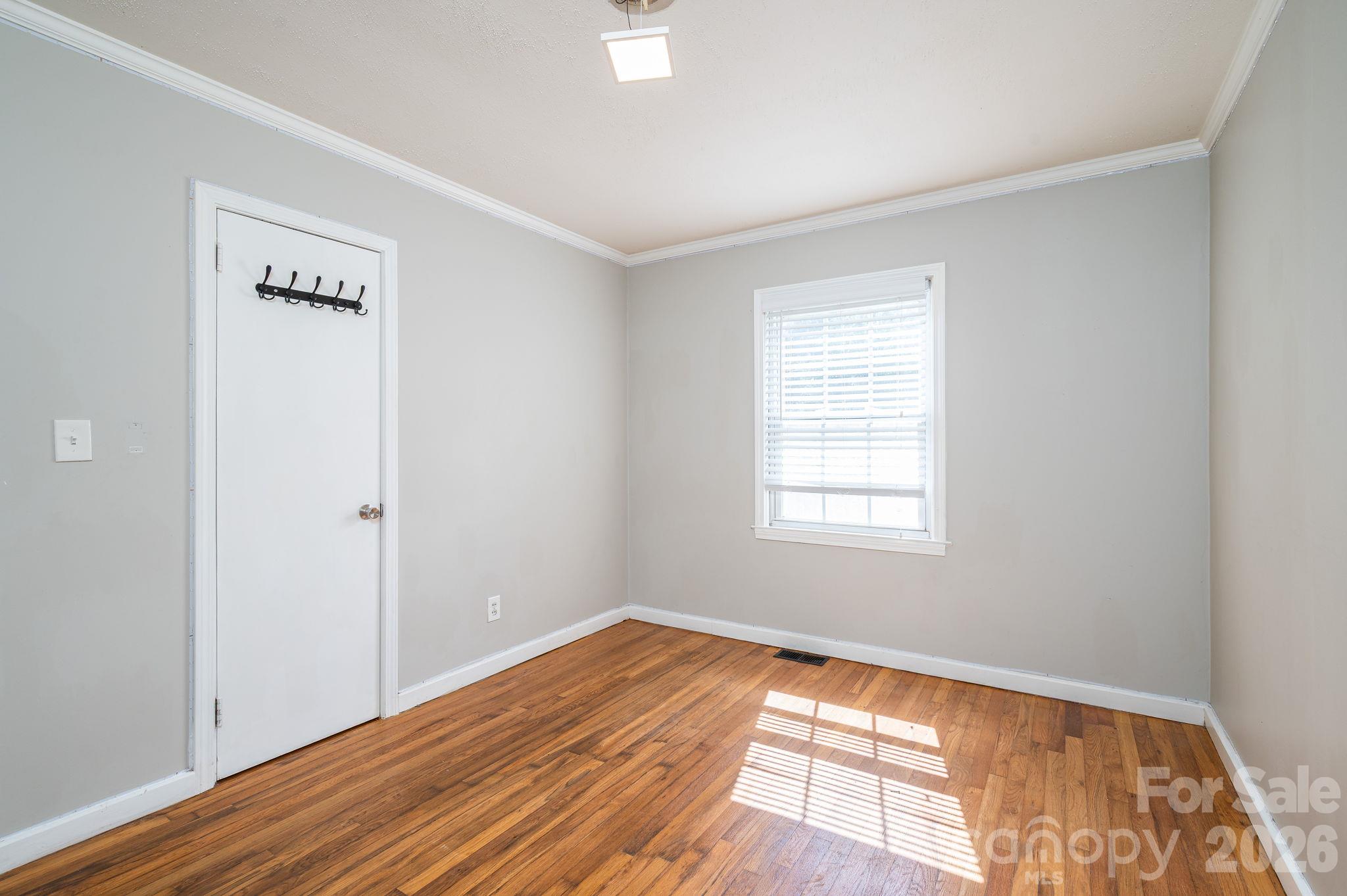 Single Family Residence at 2211 Lee Street, Gastonia, photo 15 of 34