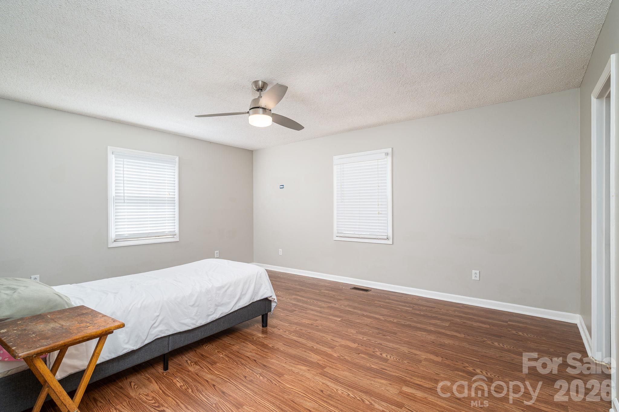 Single Family Residence at 2211 Lee Street, Gastonia, photo 17 of 34
