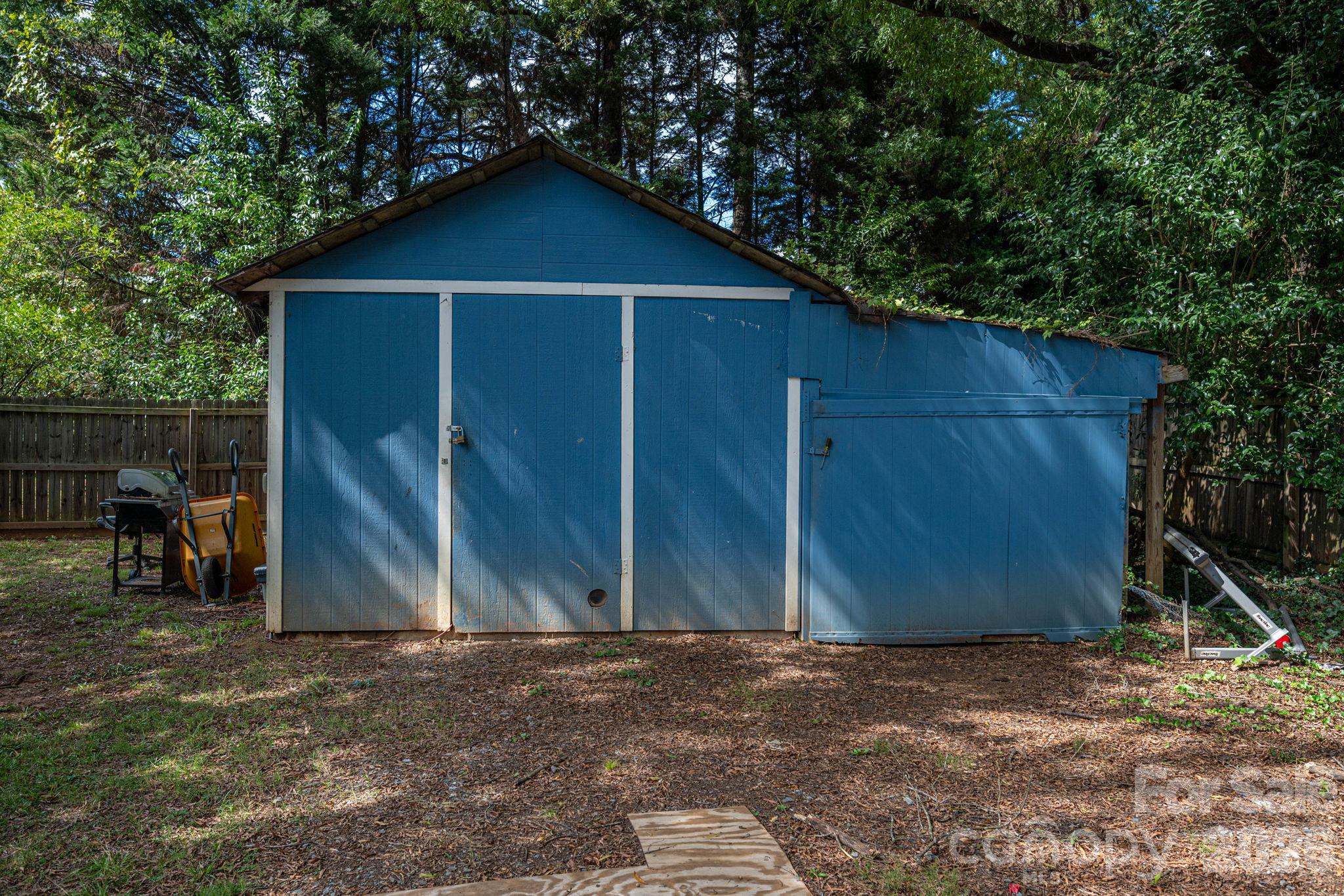 Single Family Residence at 2211 Lee Street, Gastonia, photo 33 of 34