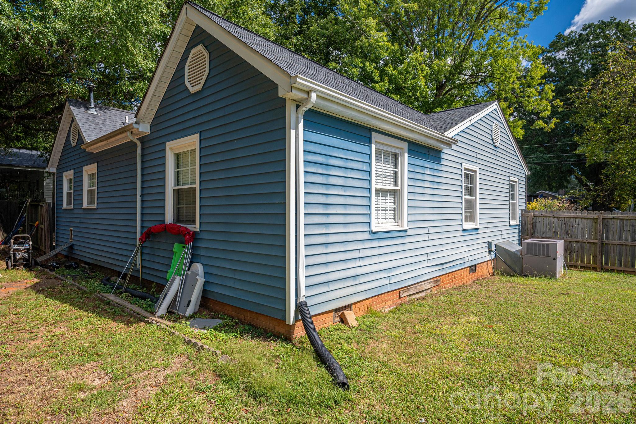 Single Family Residence at 2211 Lee Street, Gastonia, photo 34 of 34