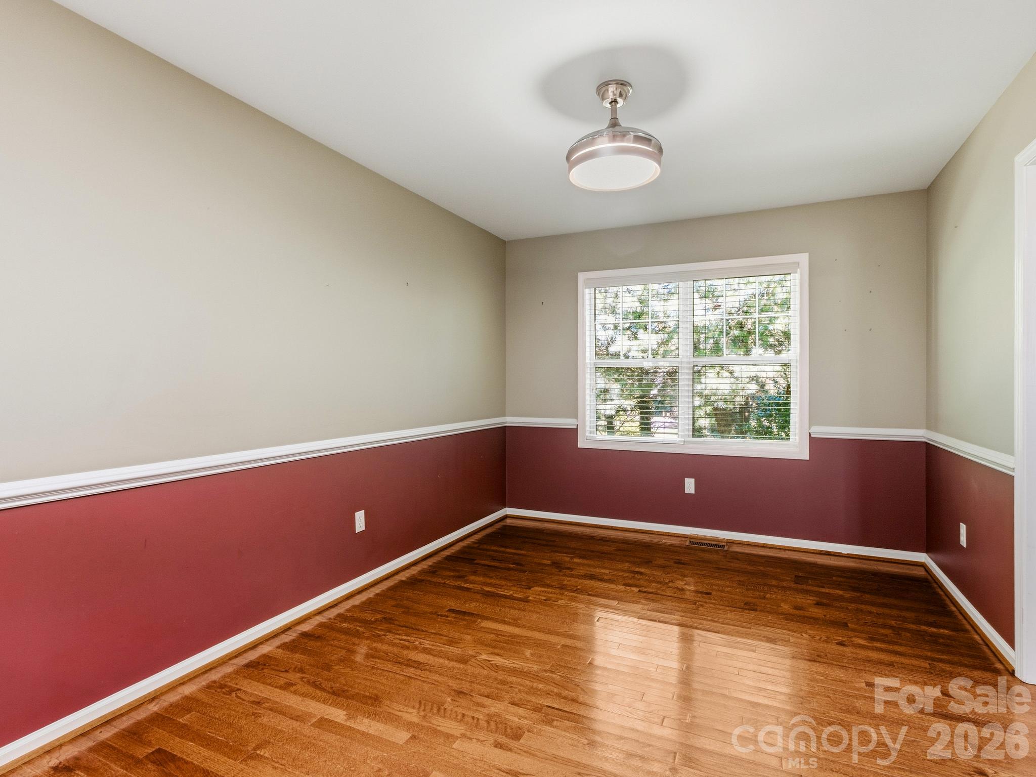 Townhouse at 286 Charlestown Drive, Hendersonville, photo 9 of 30