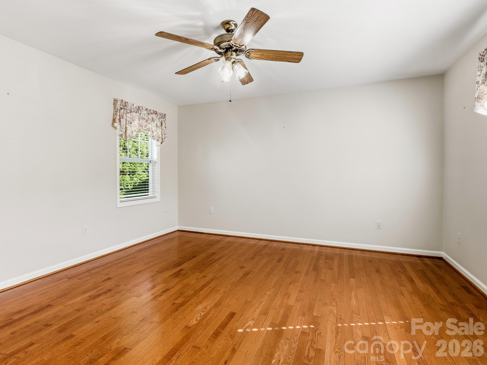 Townhouse at 286 Charlestown Drive, Hendersonville, photo 20 of 30