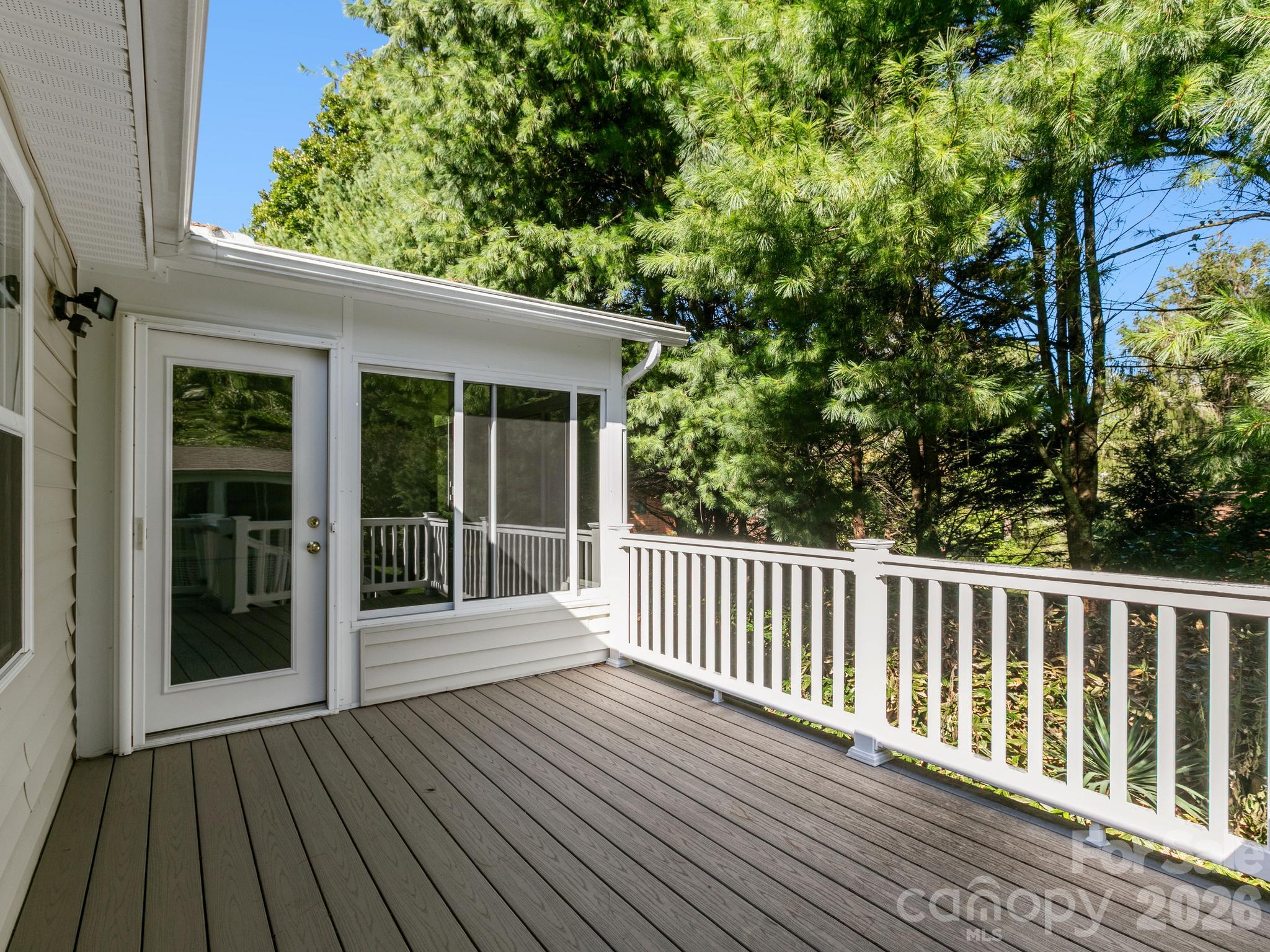 Townhouse at 286 Charlestown Drive, Hendersonville, photo 27 of 30