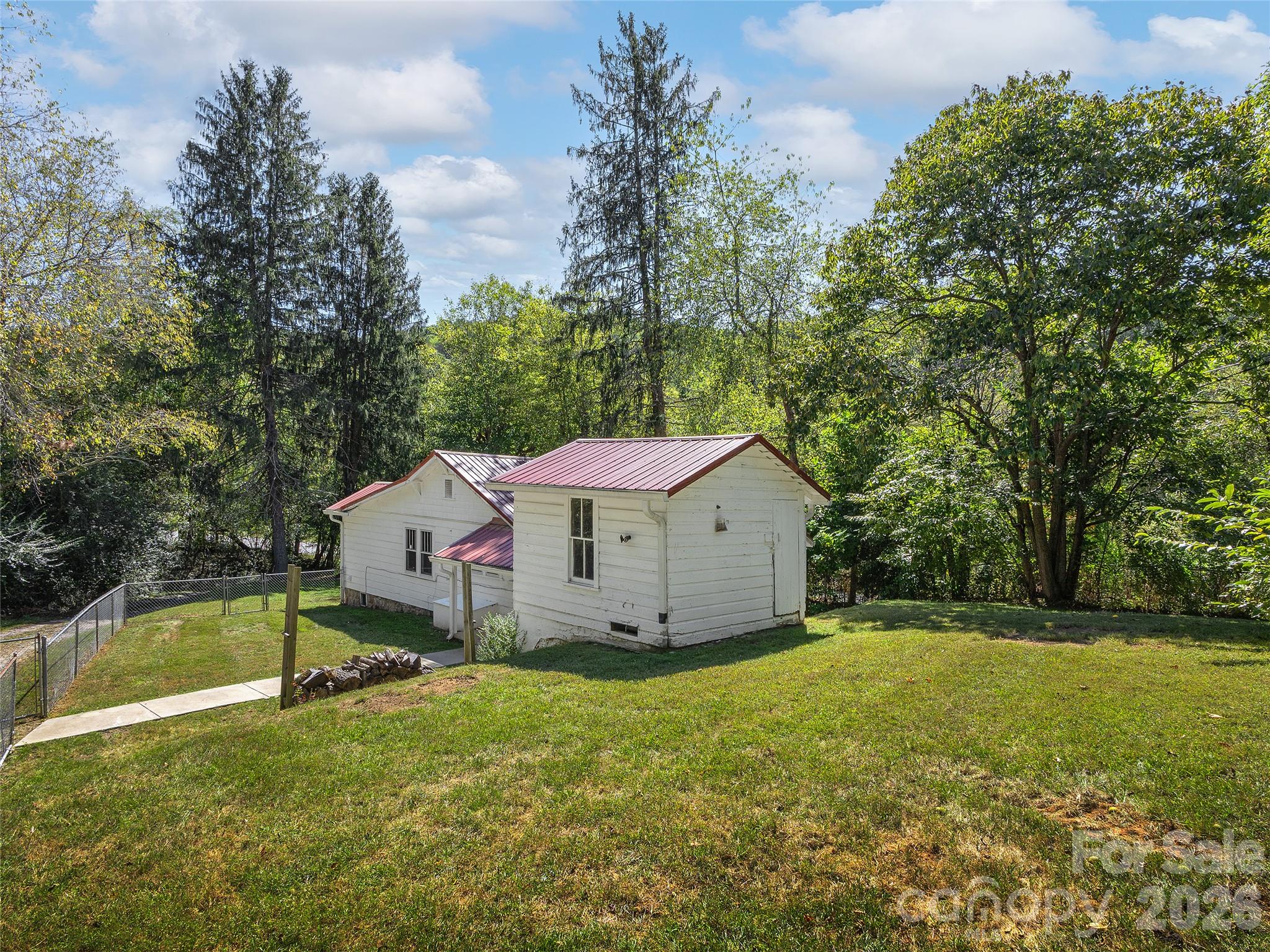 Single Family Residence at 380 S Morgan Branch Road, Candler, photo 16 of 20