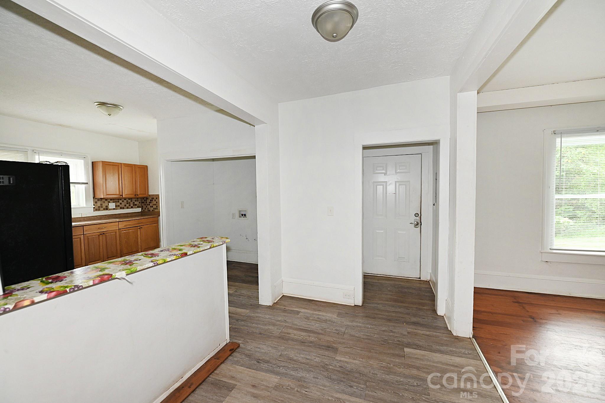 Single Family Residence at 755 2nd Avenue SW, Hickory, photo 19 of 24