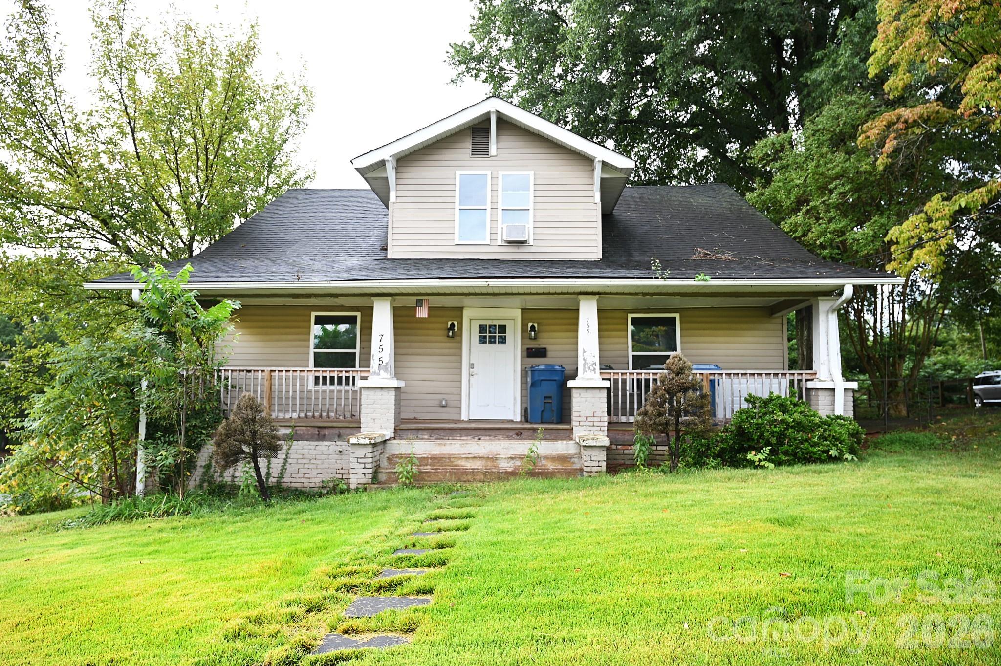 Single Family Residence at 755 2nd Avenue SW, Hickory, photo 24 of 24